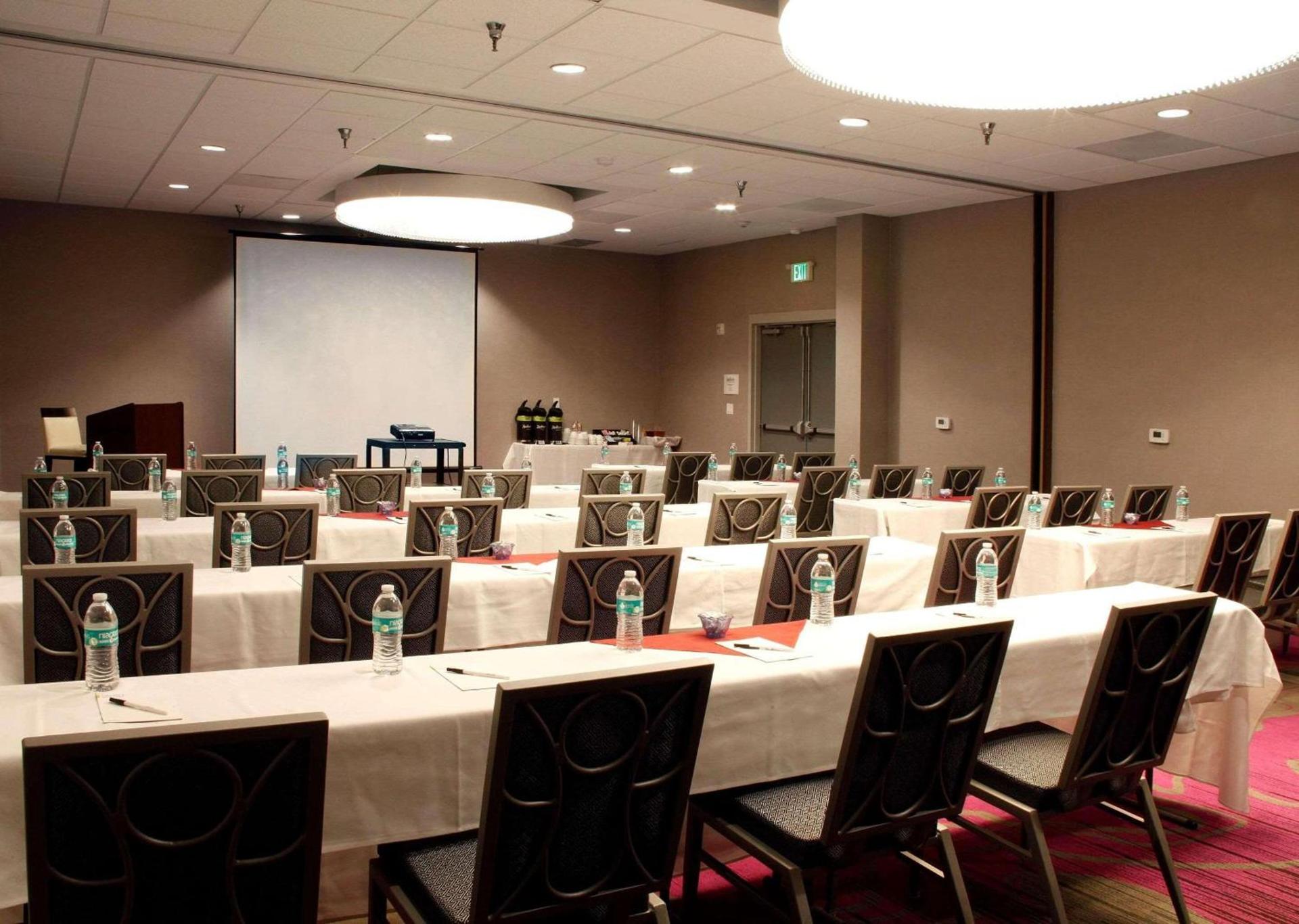Radisson Hotel Oakland Airport photo 53