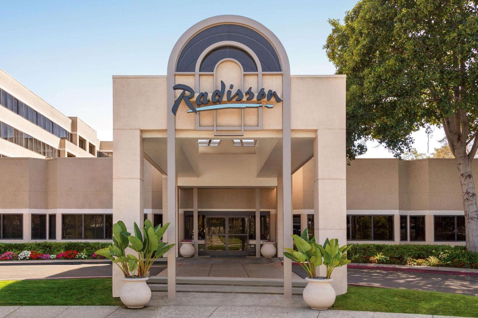 Radisson Hotel Sunnyvale - Silicon Valley photo 2