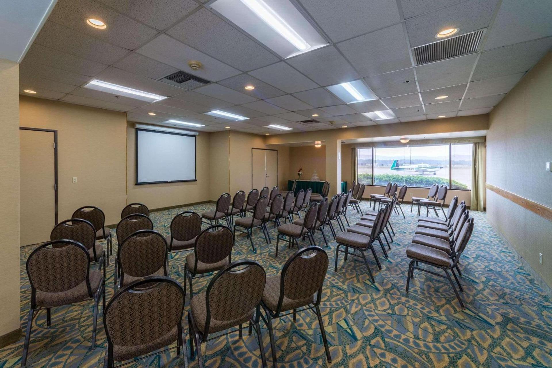Radisson Hotel Santa Maria photo 15