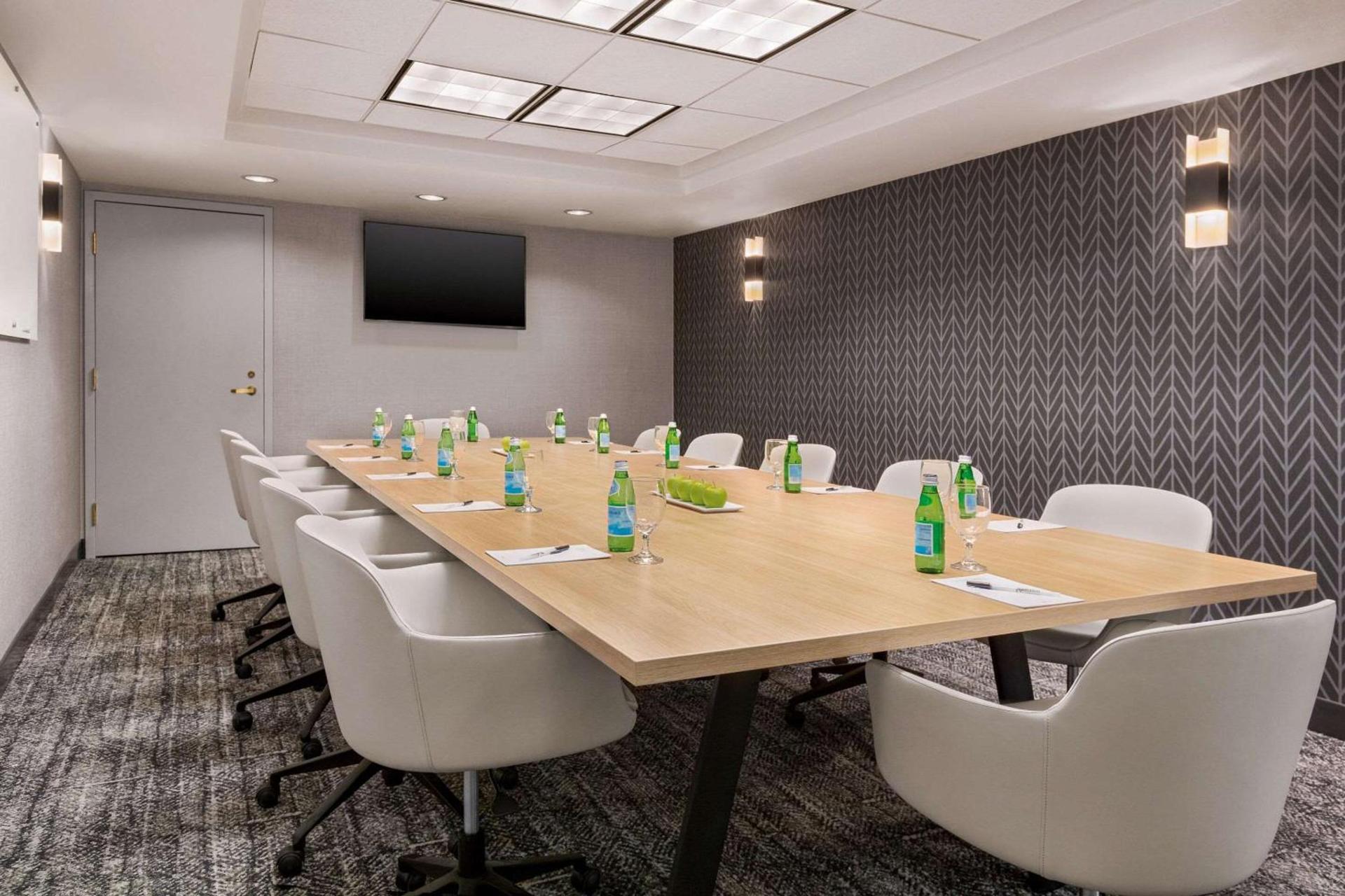 Radisson Hotel Sunnyvale - Silicon Valley photo 13