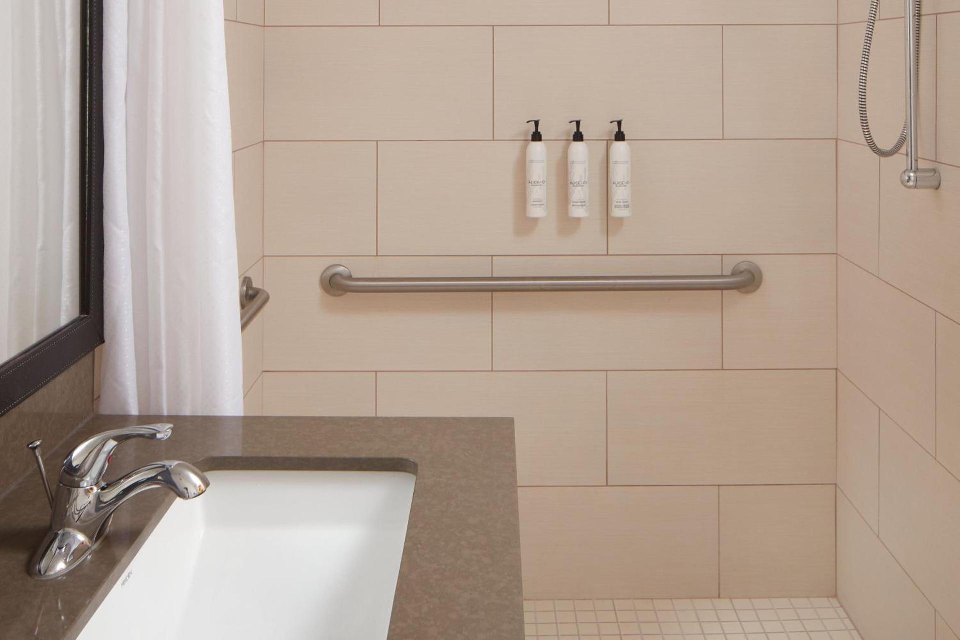 Fairfield by Marriott Frankfort photo 8