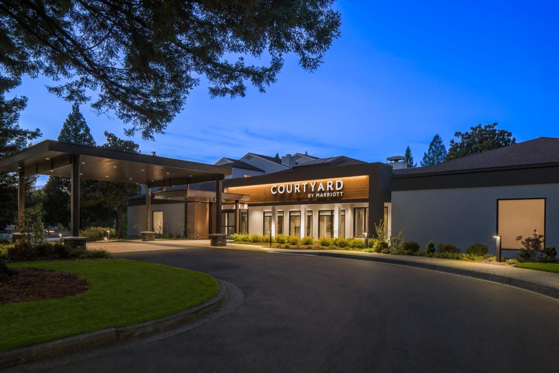 Courtyard by Marriott Portland Beaverton photo 7