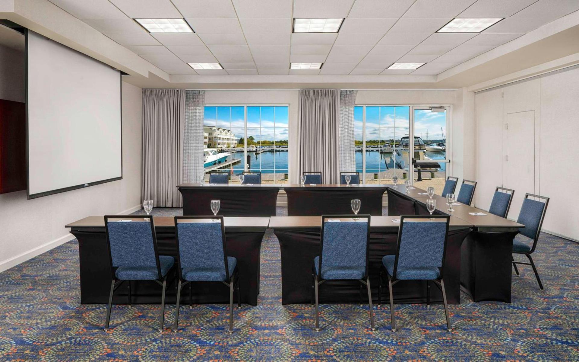 Hilton Garden Inn Kent Island Marina photo 39