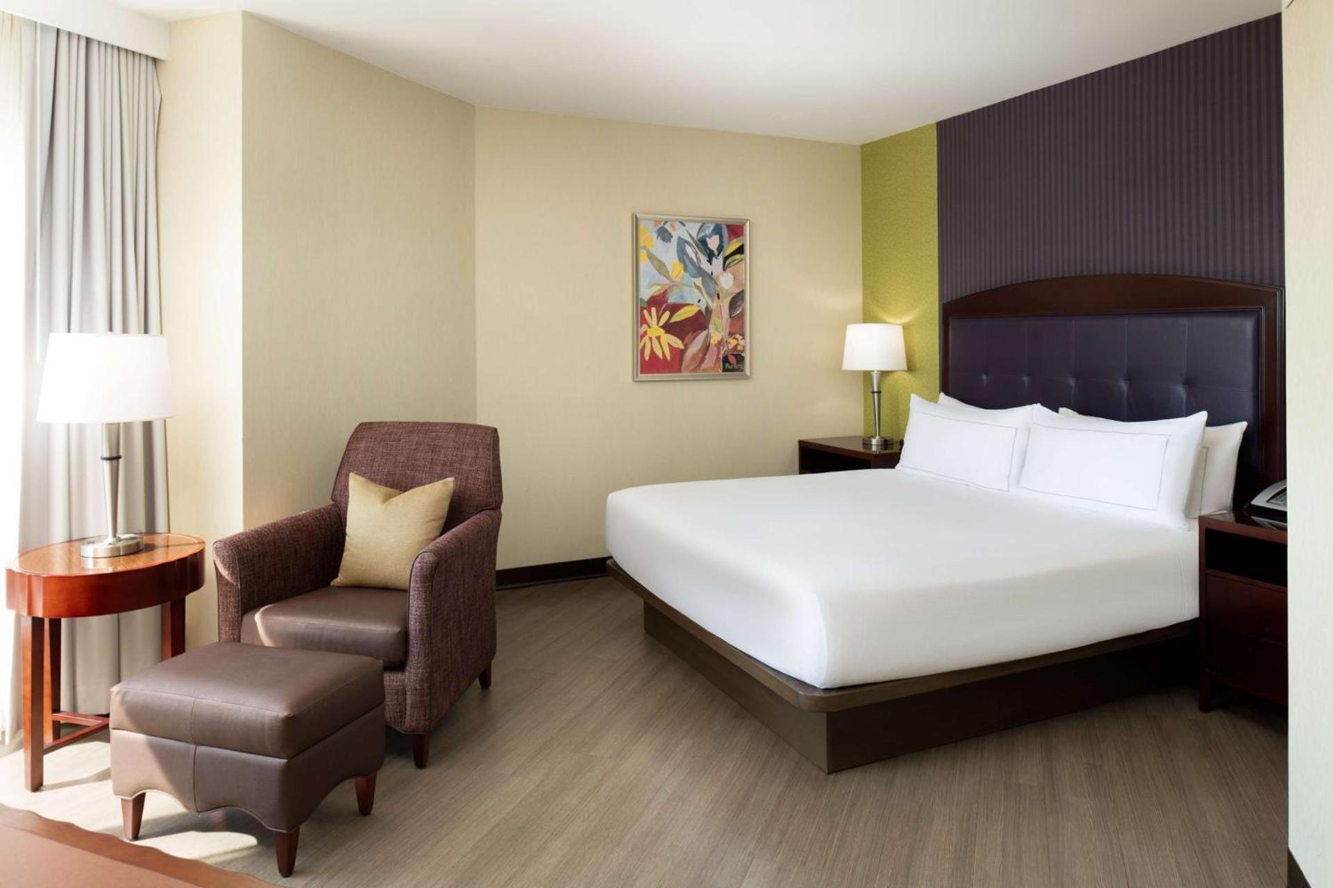 Hilton Charlotte Uptown photo 25