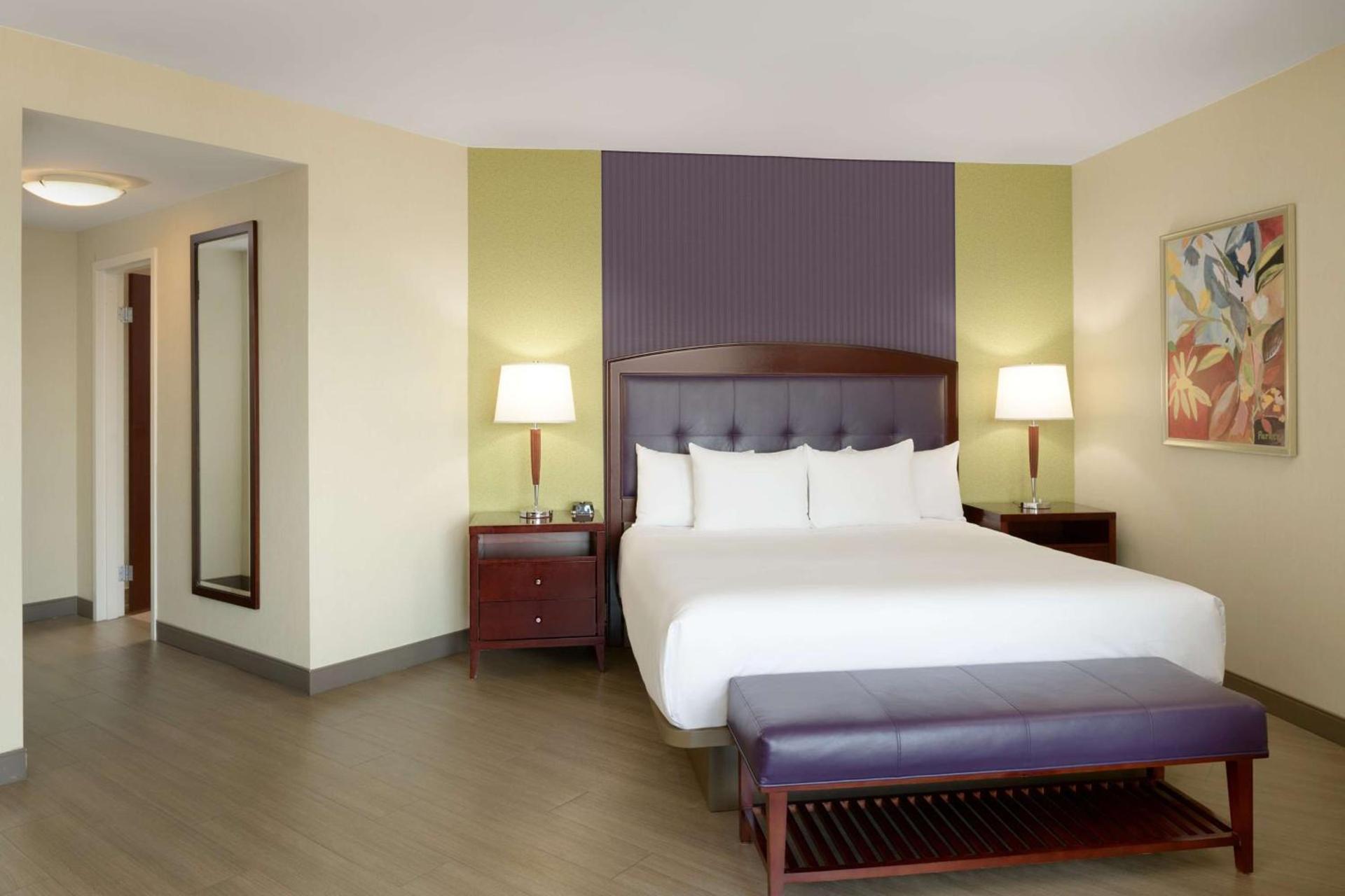 Hilton Charlotte Uptown photo 26