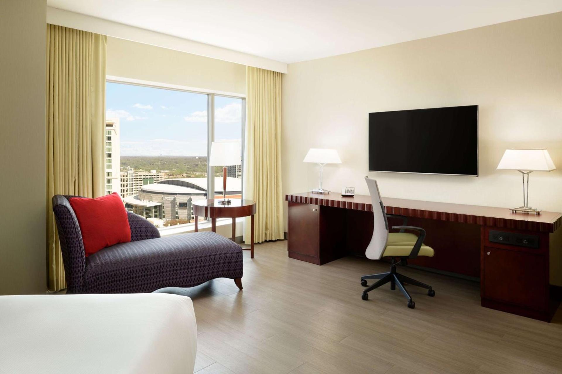 Hilton Charlotte Uptown photo 48