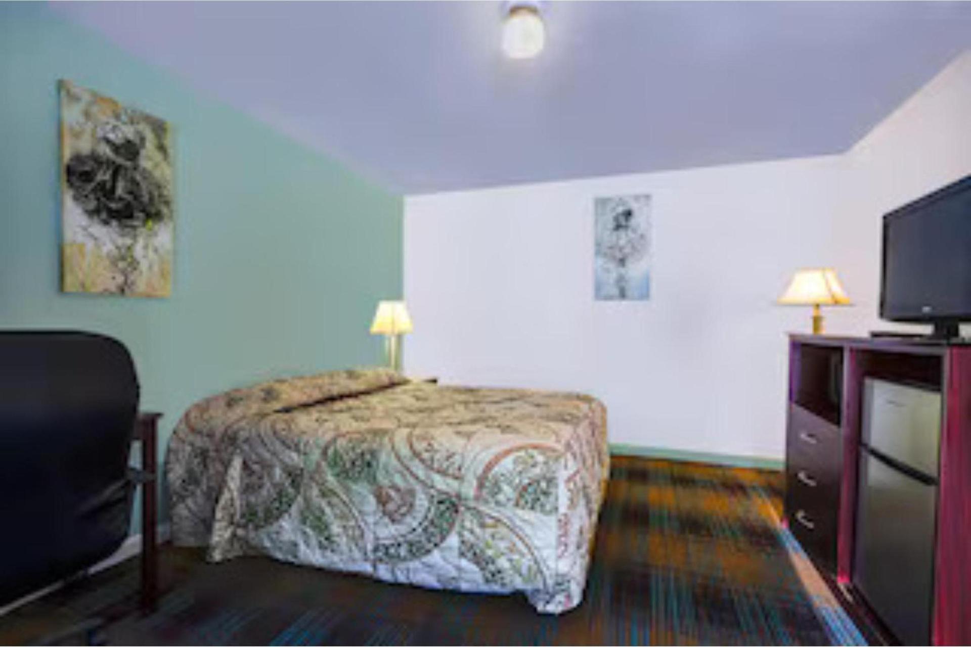 Travelers Inn by OYO Beaver, Hwy 19 photo 12