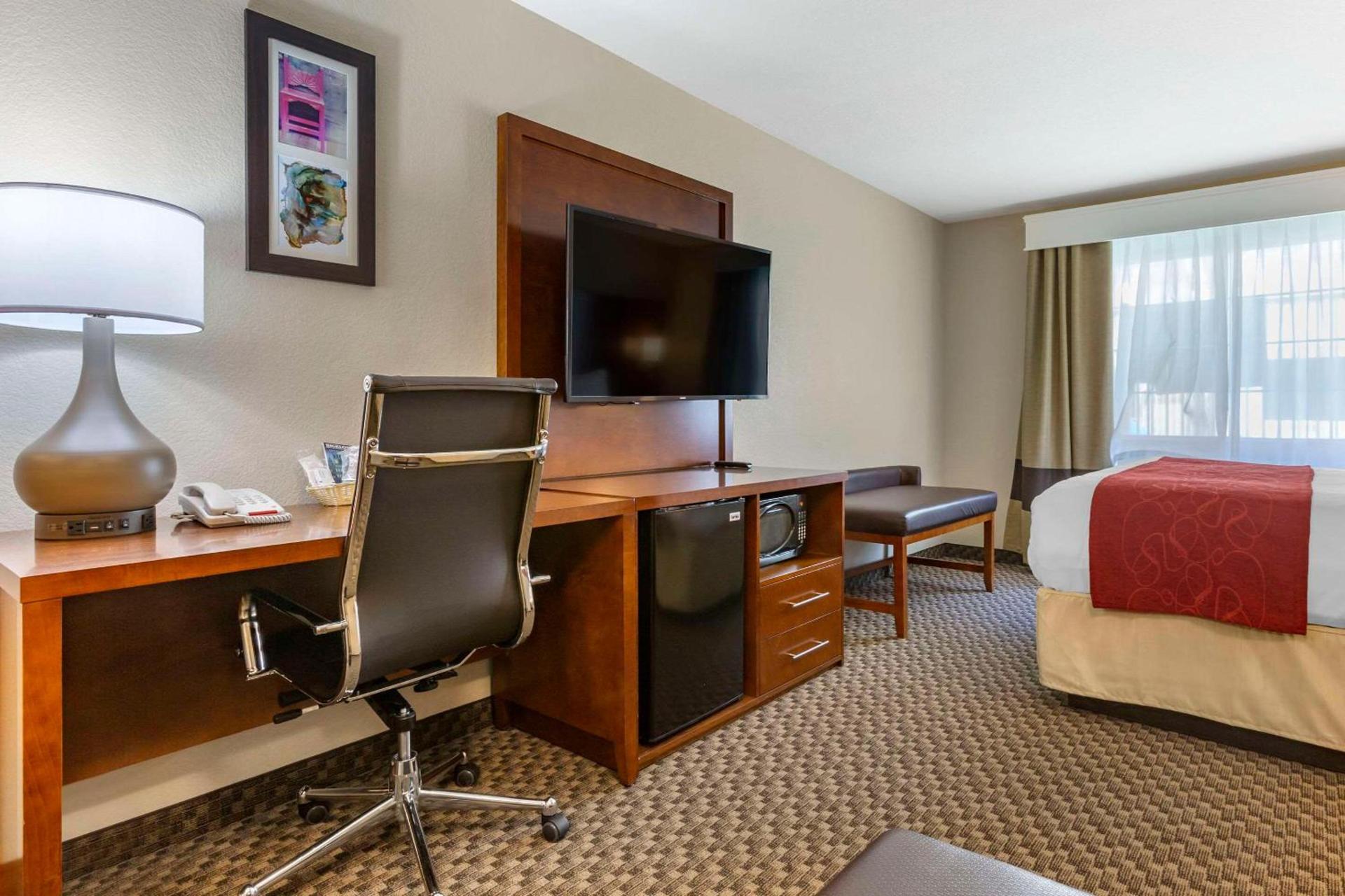 Spark by Hilton Tempe Phoenix Airport photo 11