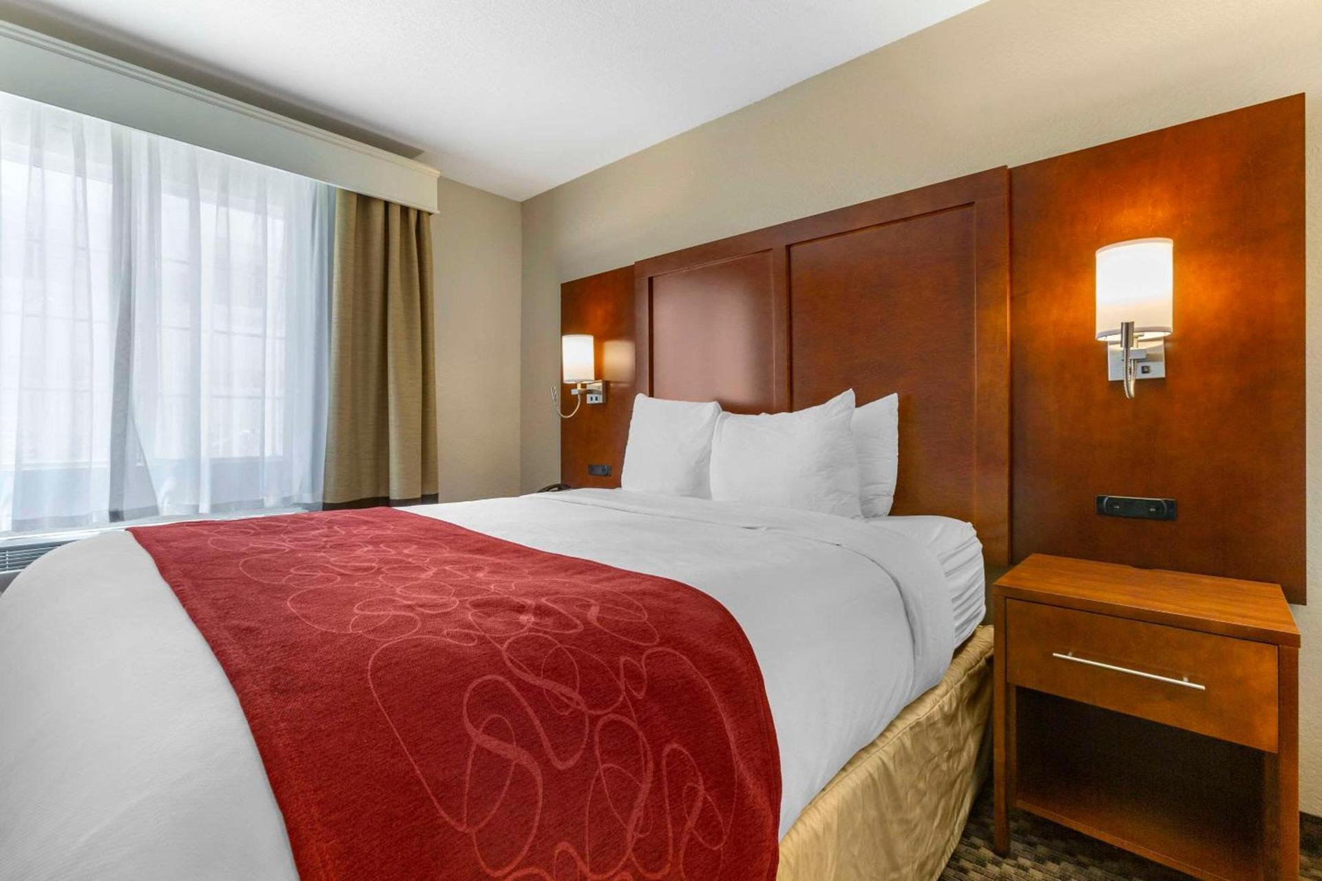 Spark by Hilton Tempe Phoenix Airport photo 8