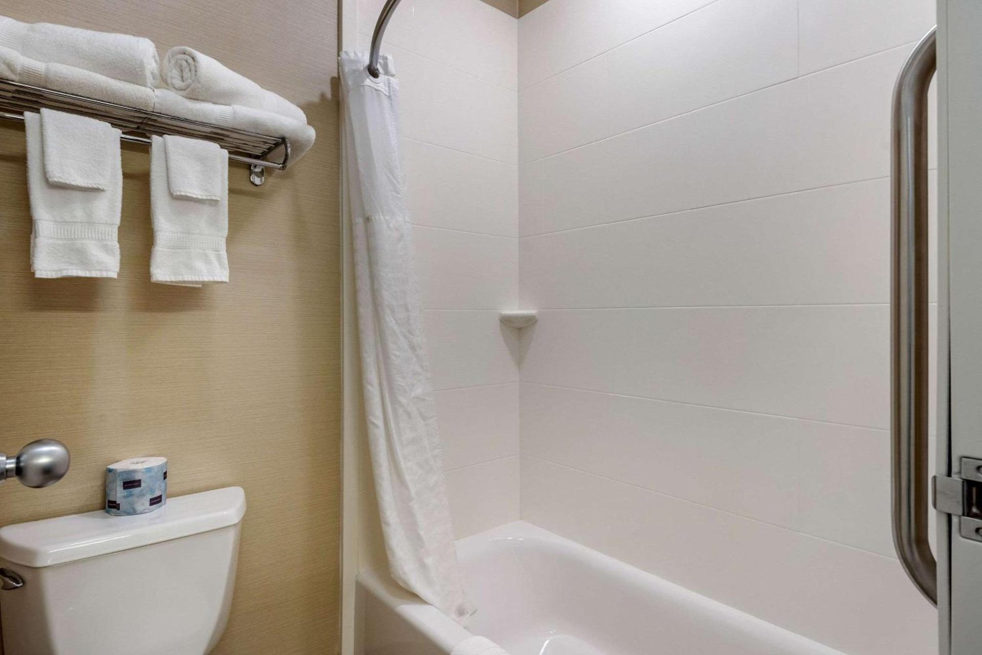 Comfort Inn Ellsworth - Bar Harbor photo 29