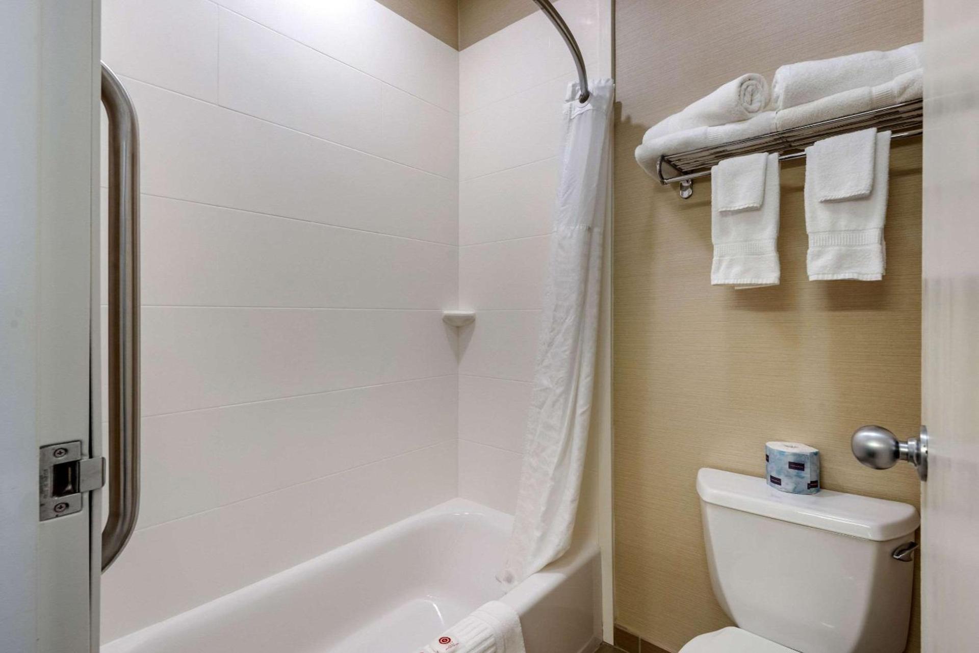 Comfort Inn Ellsworth - Bar Harbor photo 20