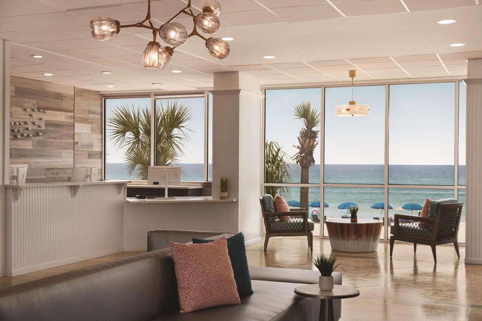 Radisson Beachfront Hotel - Panama City Beach photo 7