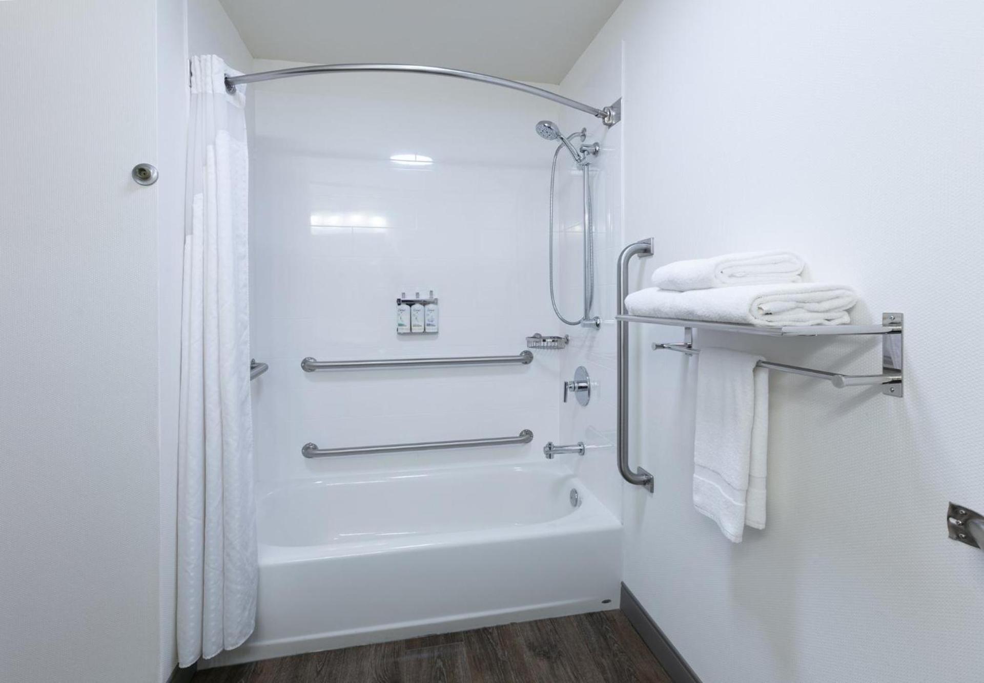 Holiday Inn Express Spokane-Valley by IHG photo 54