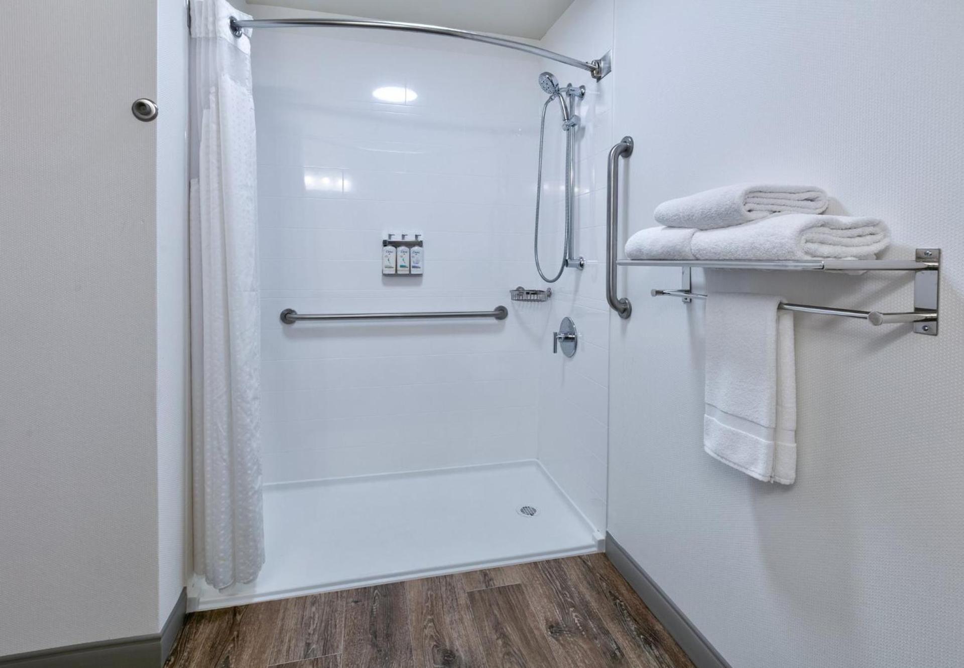 Holiday Inn Express Spokane-Valley by IHG photo 58