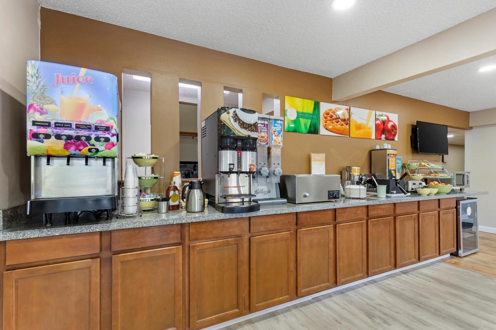 Quality Inn Indianola photo 39