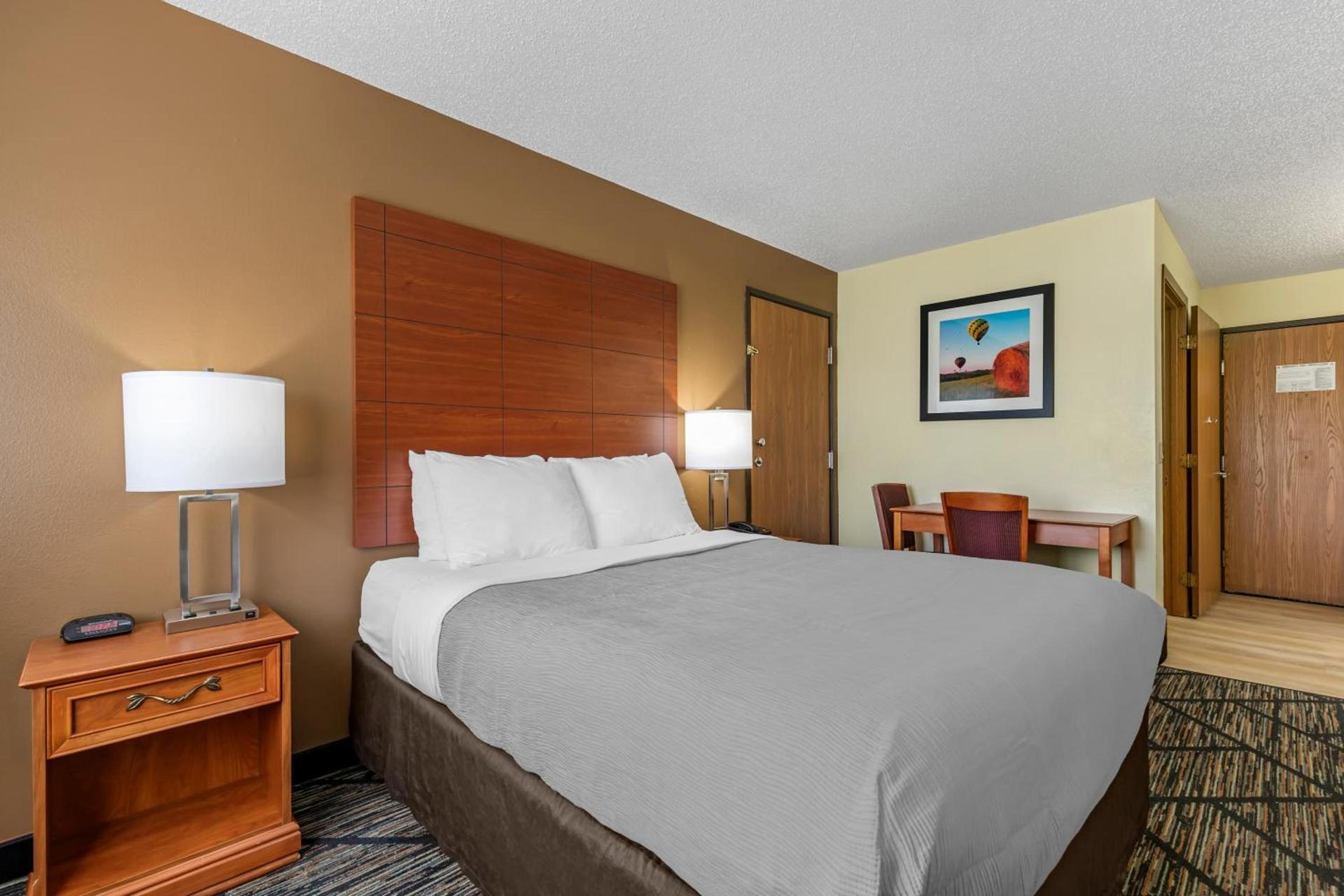 Quality Inn Indianola photo 36