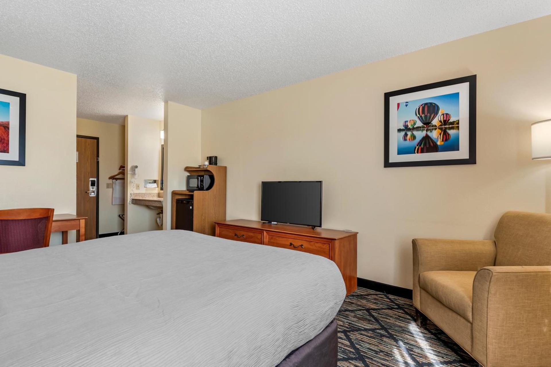 Quality Inn Indianola photo 41