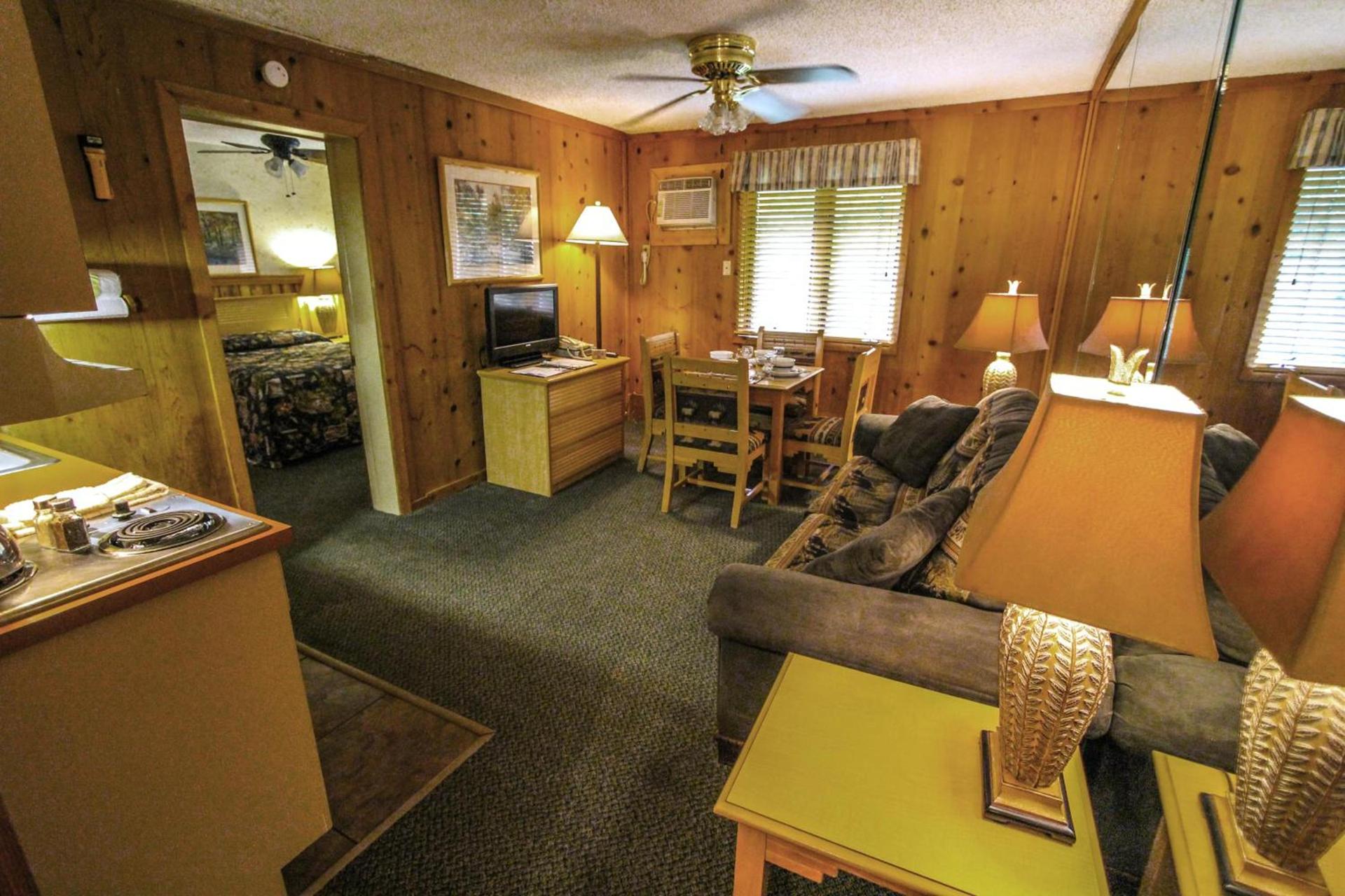 Smoketree Lodge photo 24