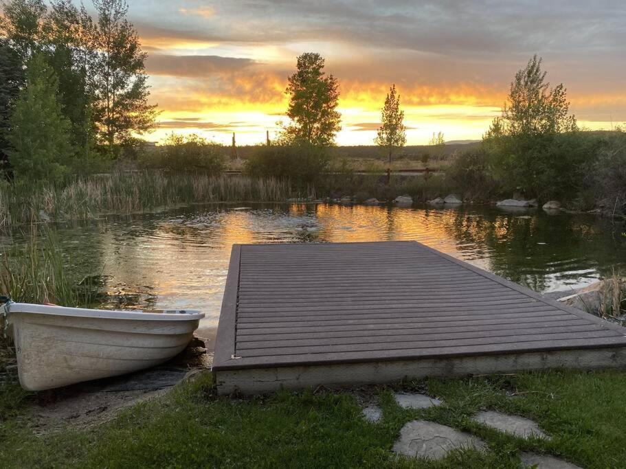 Large Group Lodge with Pool and Private Ranch photo 28