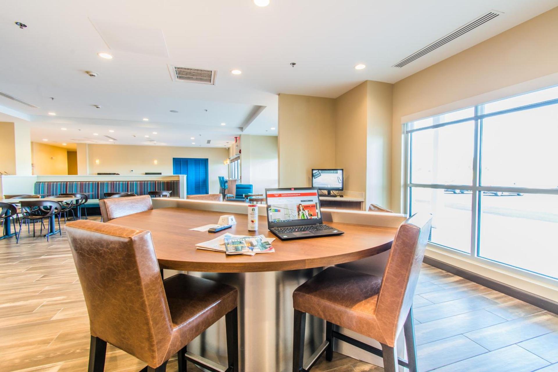 TownePlace Suites by Marriott Evansville Newburgh photo 8