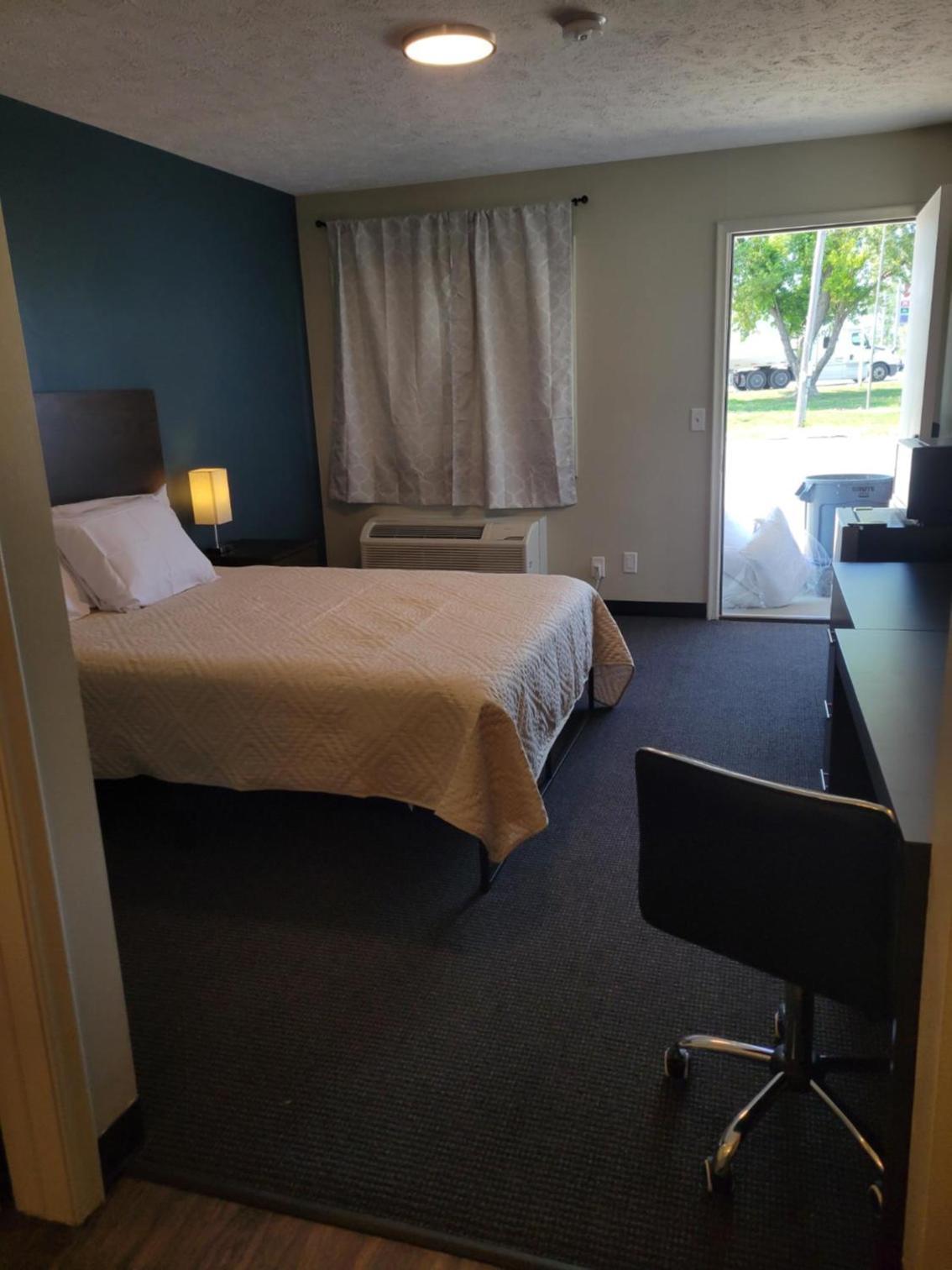 Underwood Motel photo 4