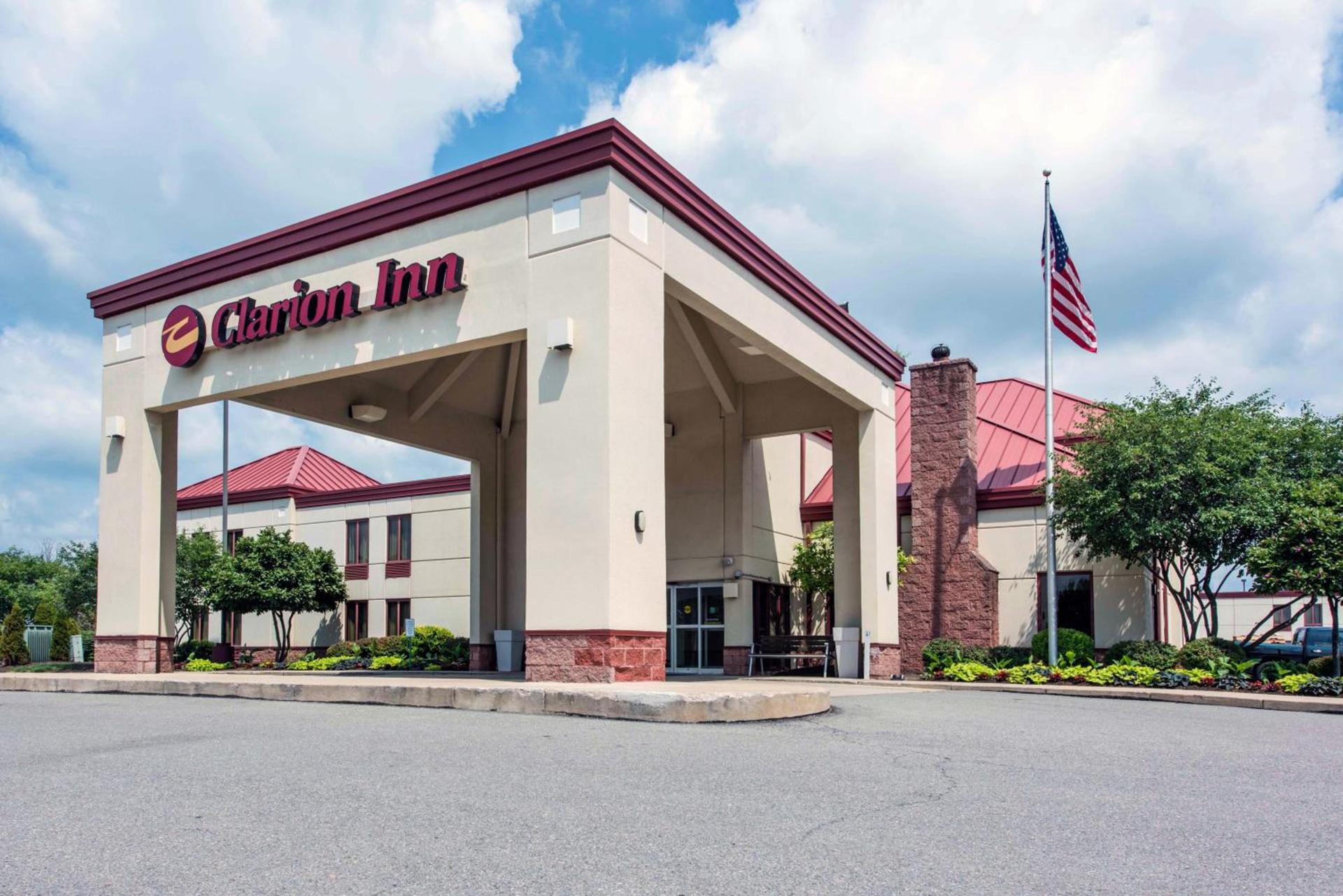 Clarion Inn Cranberry Township photo 51
