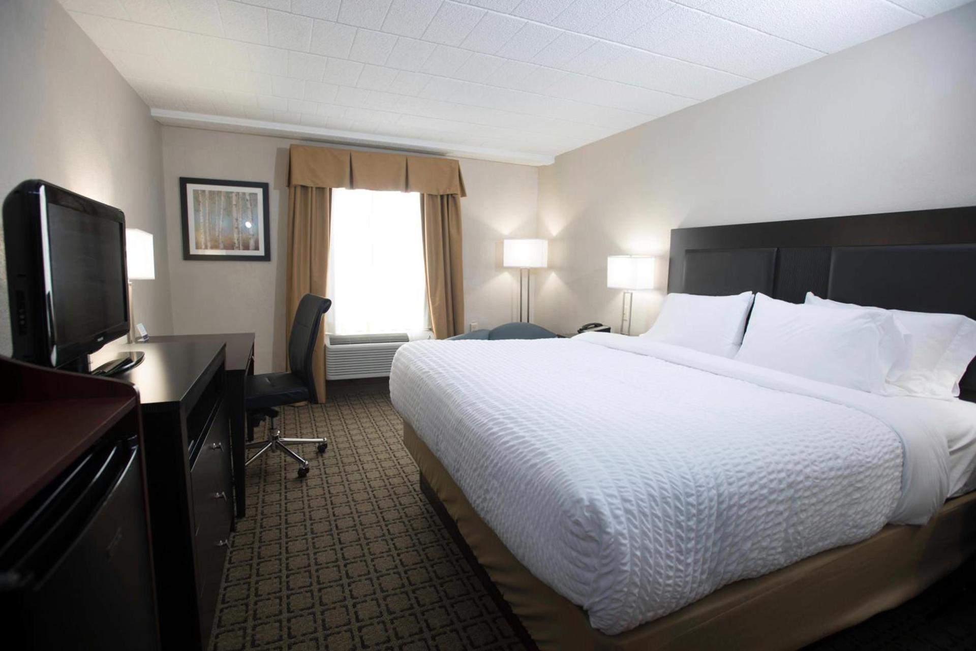 Clarion Inn Cranberry Township photo 54
