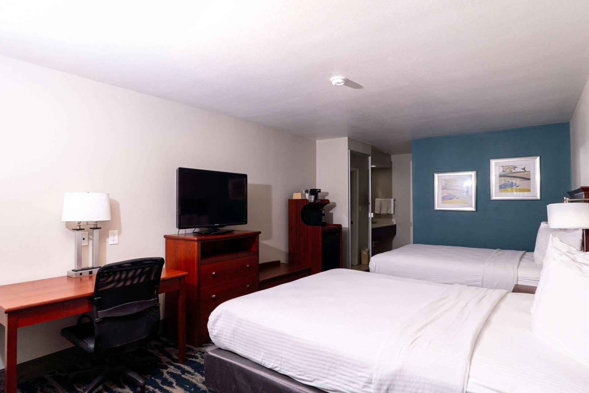Best Western Paradise Inn photo 26
