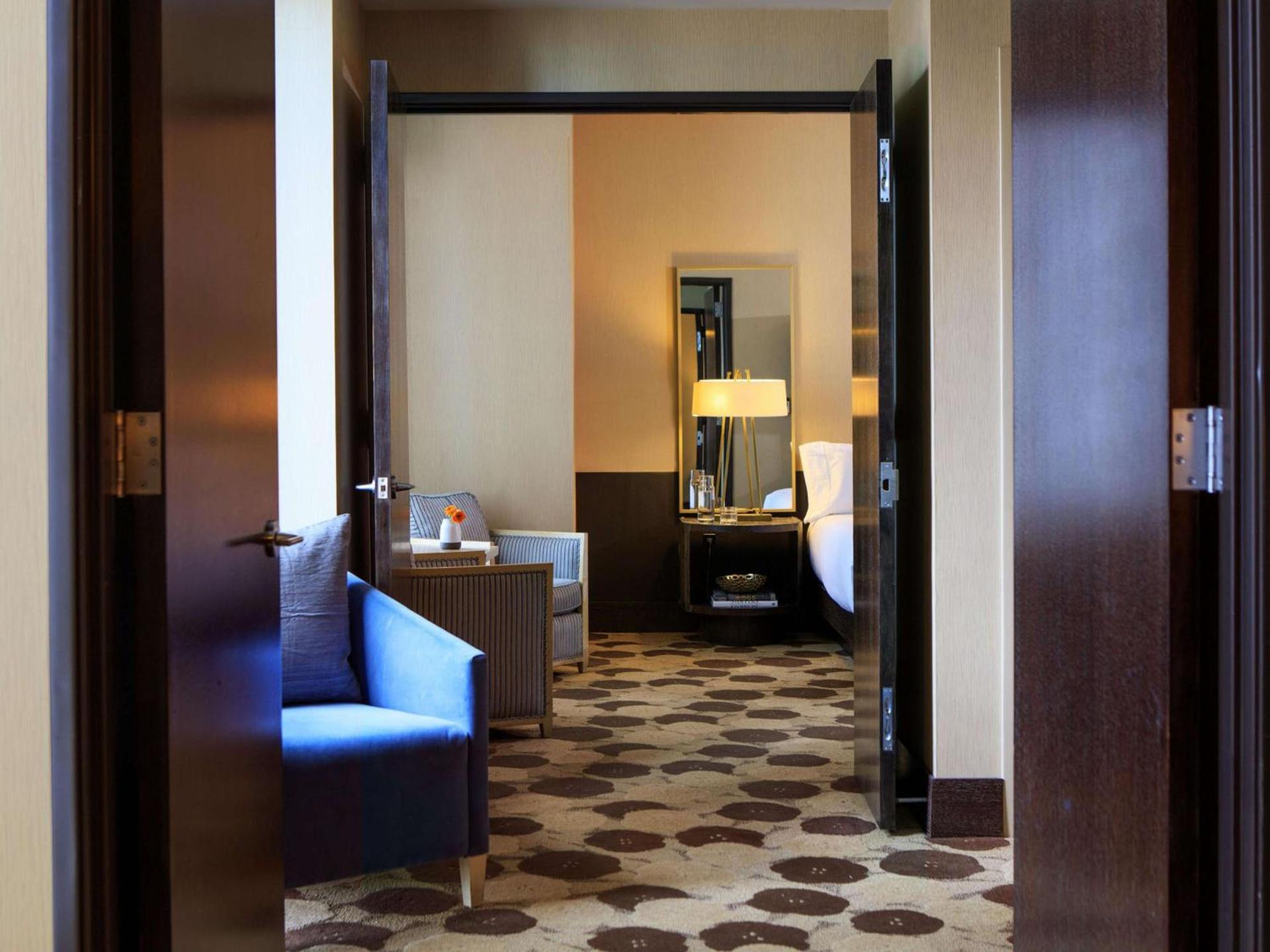 The Royal Sonesta Chicago River North photo 18