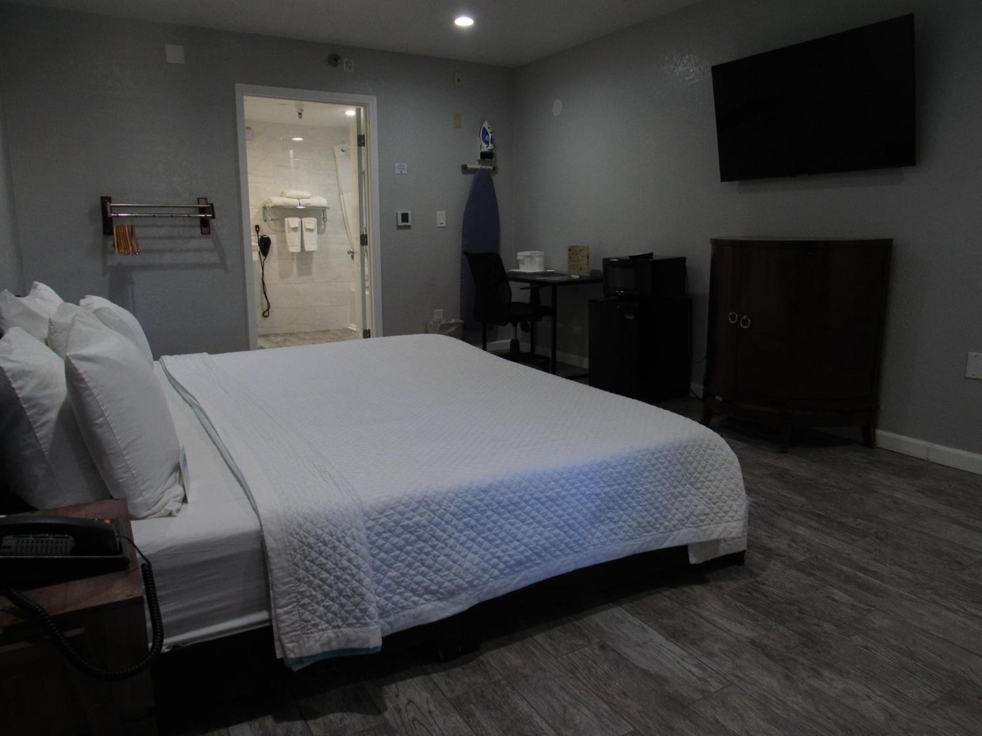 Capri Suites Anaheim photo 38