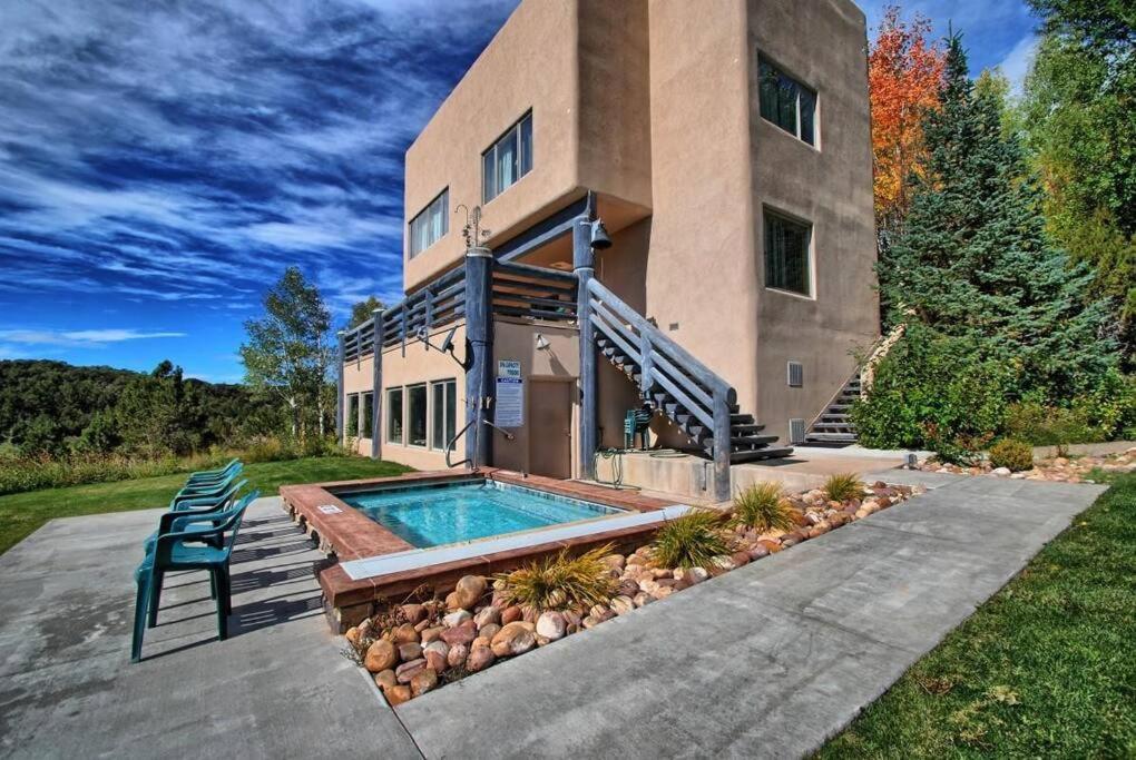 Beautiful Lodge And Private 600 Acre Canyon Paradise photo 2