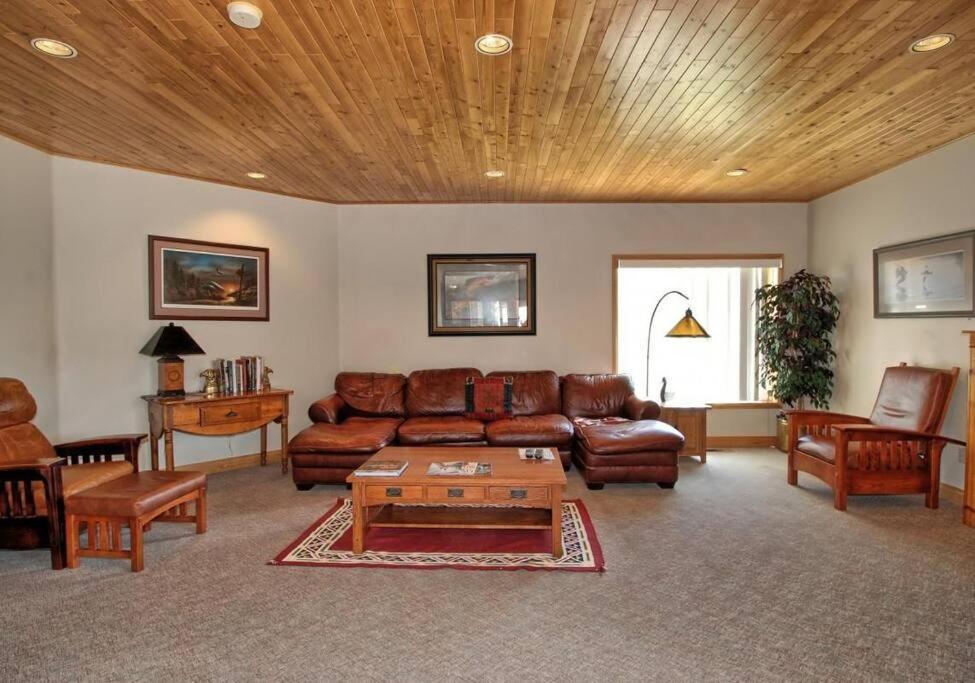 Beautiful Lodge And Private 600 Acre Canyon Paradise photo 15