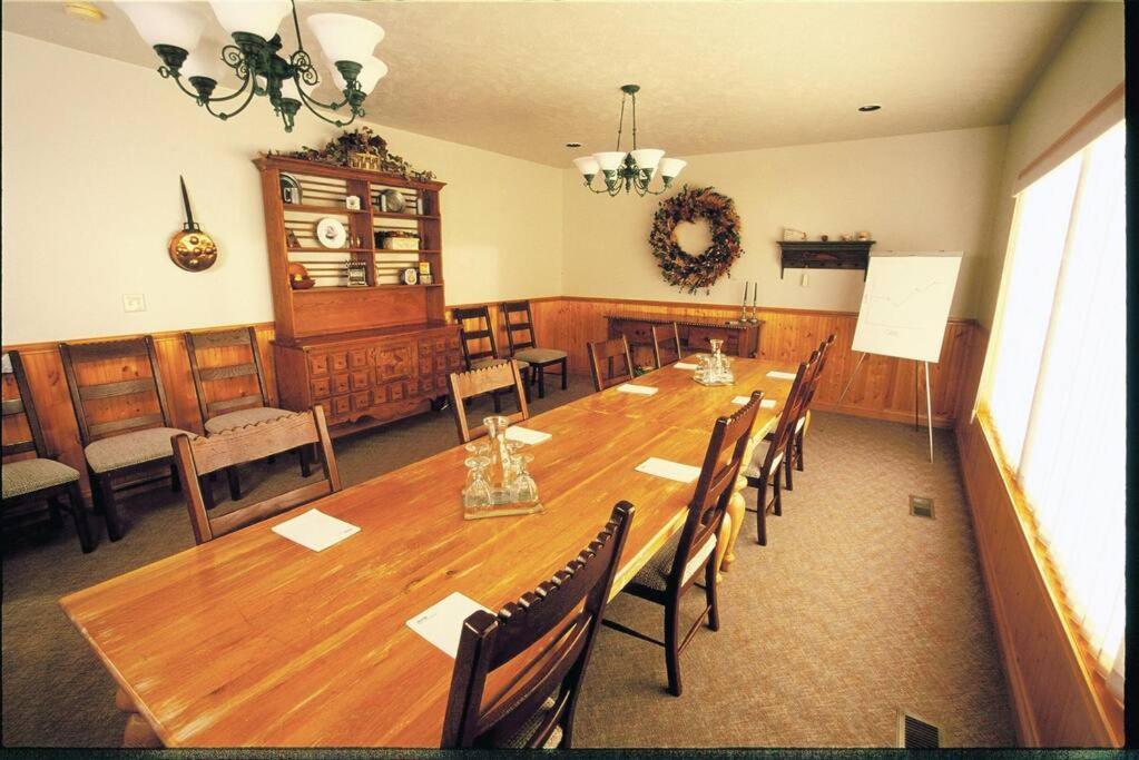 Beautiful Lodge And Private 600 Acre Canyon Paradise photo 17