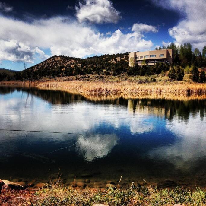 Beautiful Lodge And Private 600 Acre Canyon Paradise photo 12