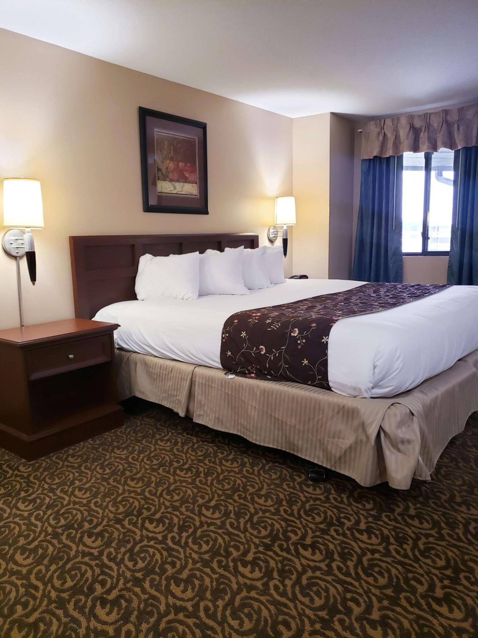 Quality Inn & Suites Black River Falls I-94 photo 45