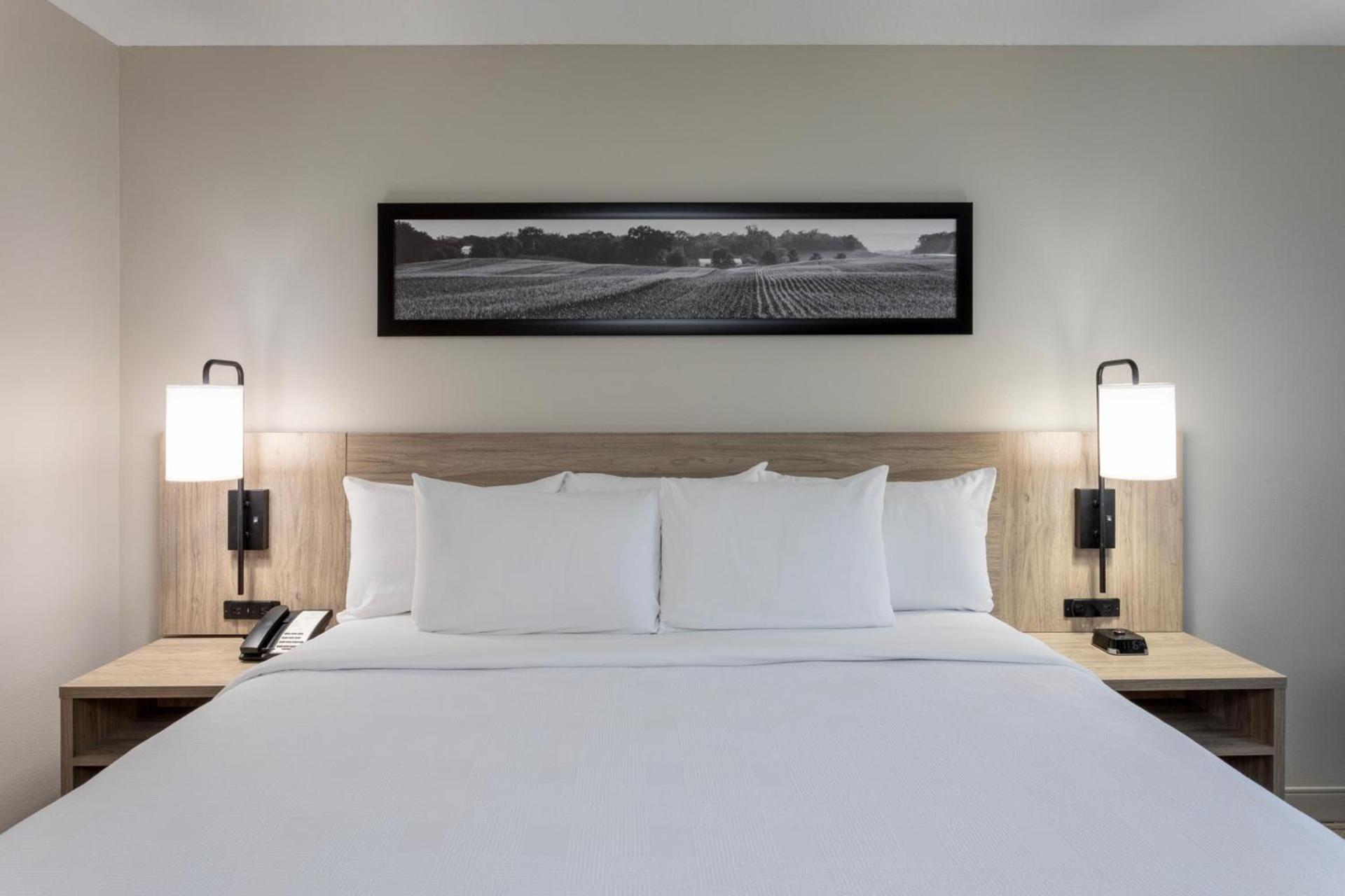 GrandStay Hotel & Suites photo 14