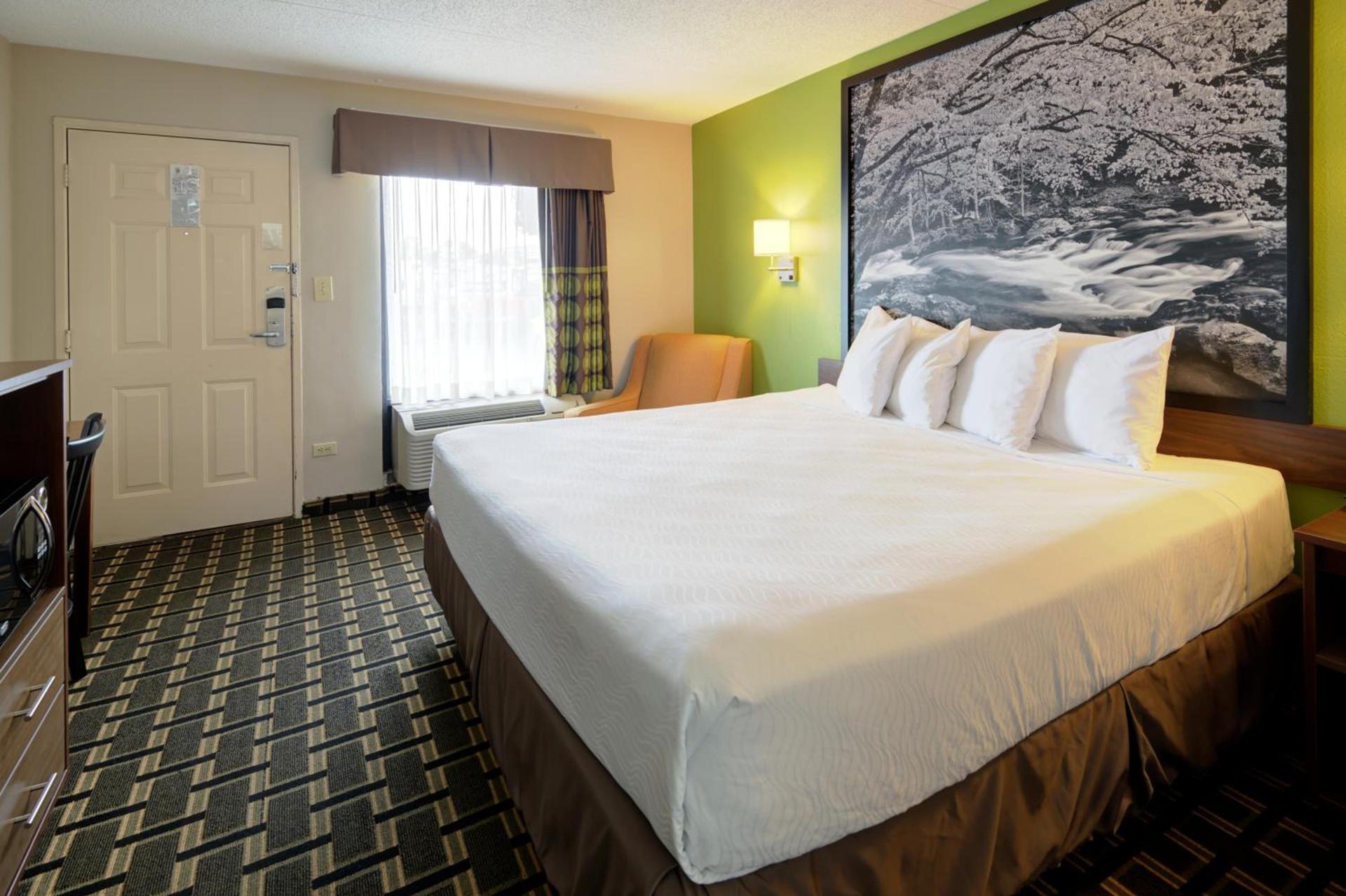 Super 8 by Wyndham Knoxville West/Farragut photo 22