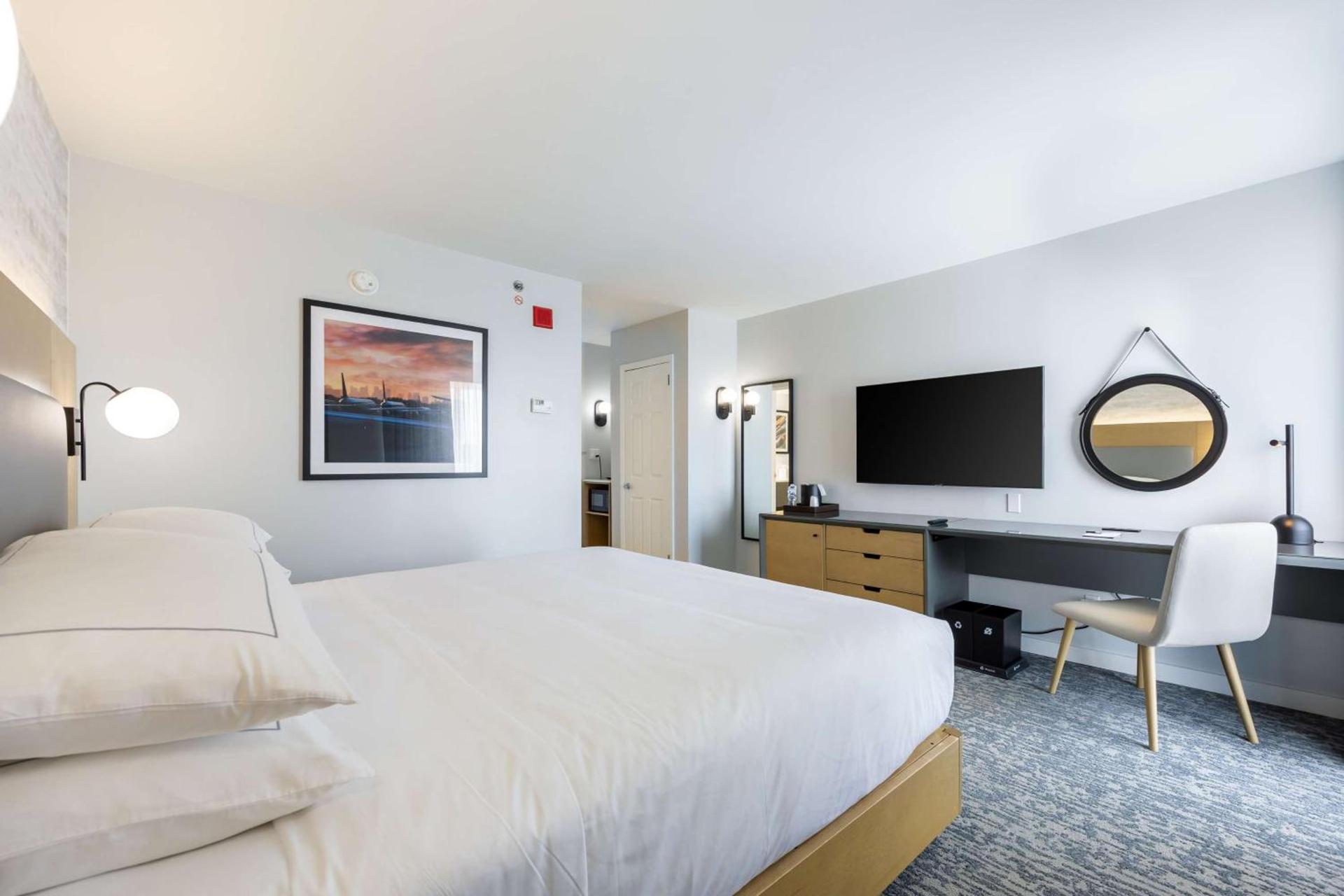 DoubleTree by Hilton New York JFK Airport photo 18