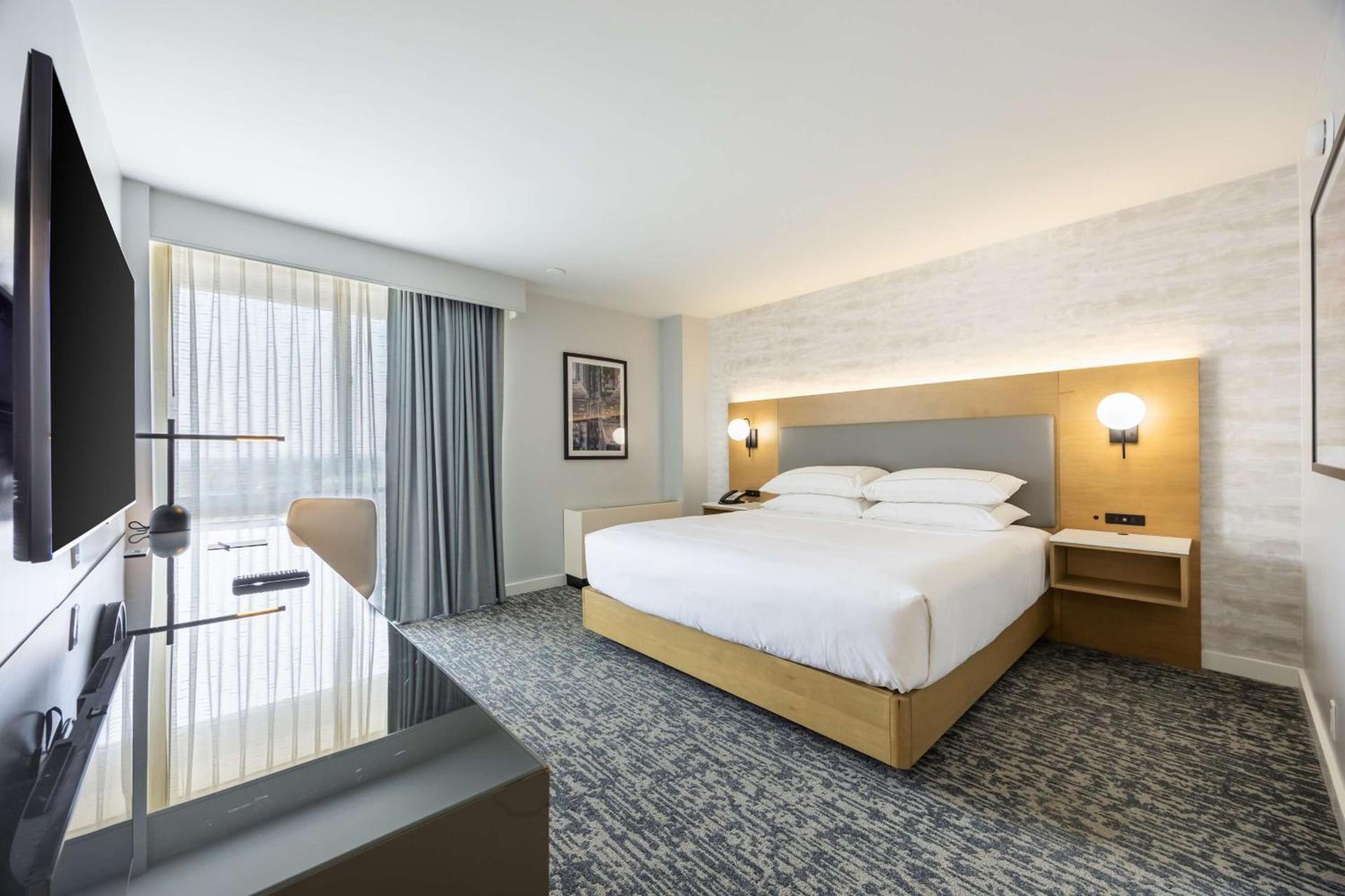 DoubleTree by Hilton New York JFK Airport photo 75