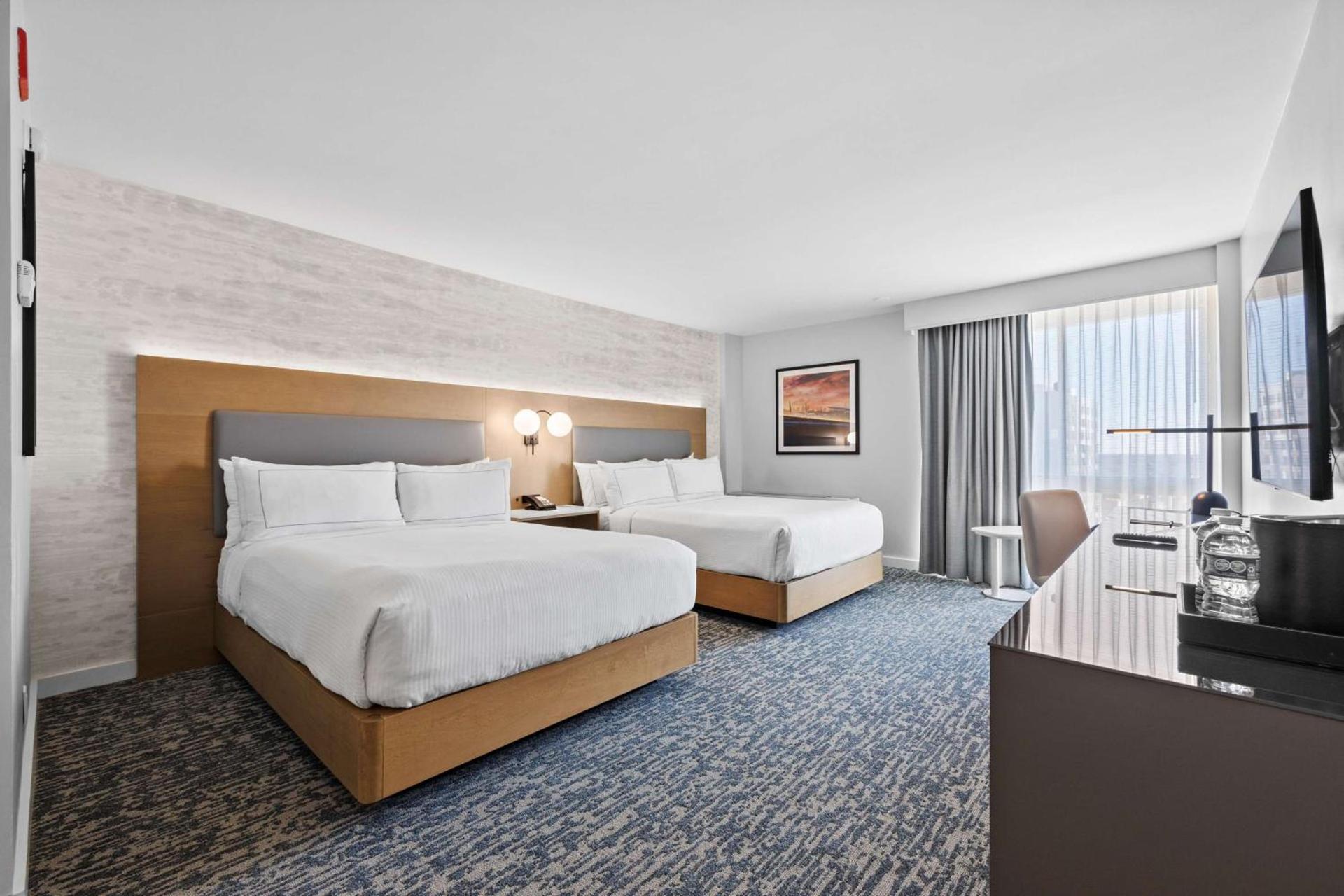 DoubleTree by Hilton New York JFK Airport photo 11