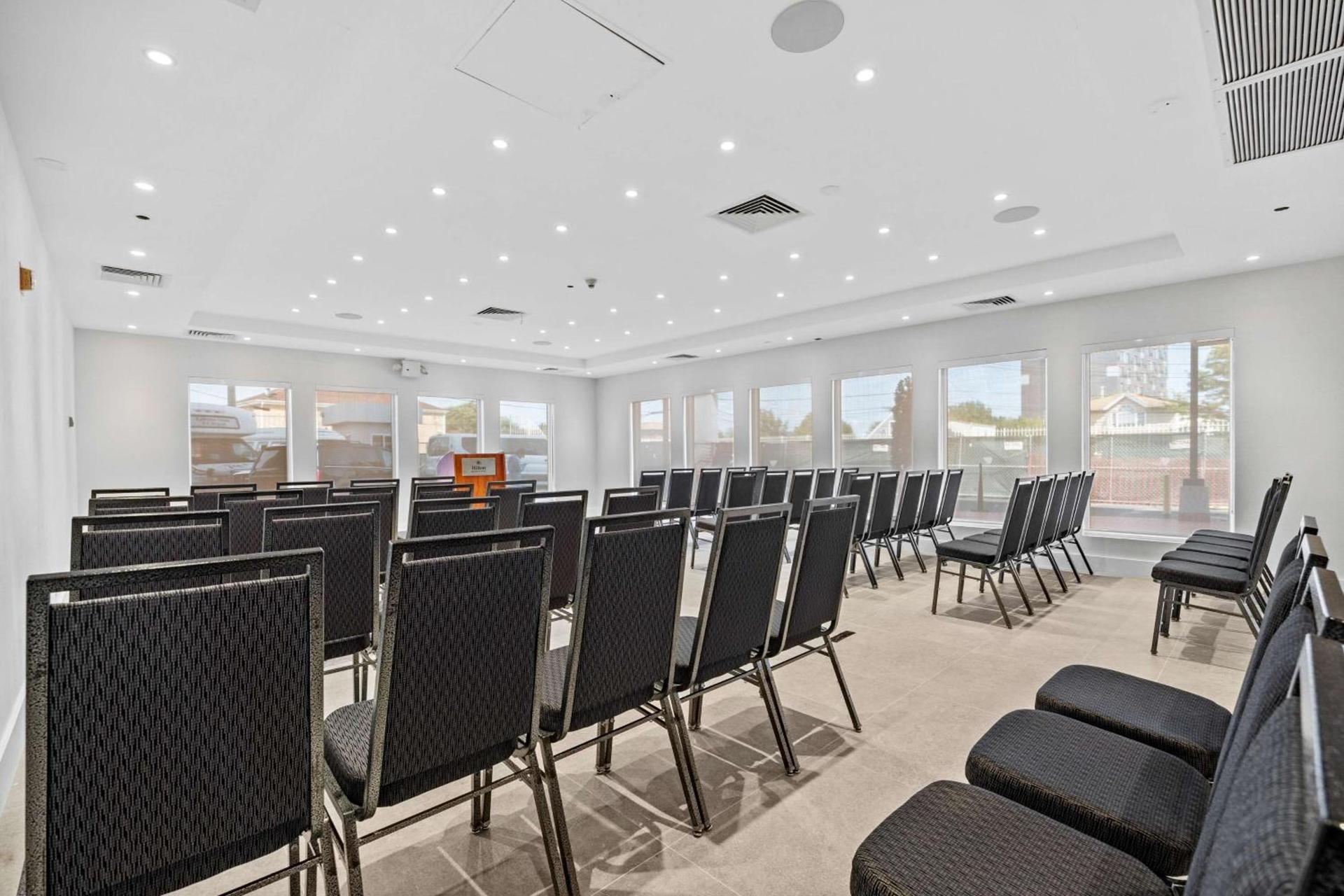 DoubleTree by Hilton New York JFK Airport photo 16