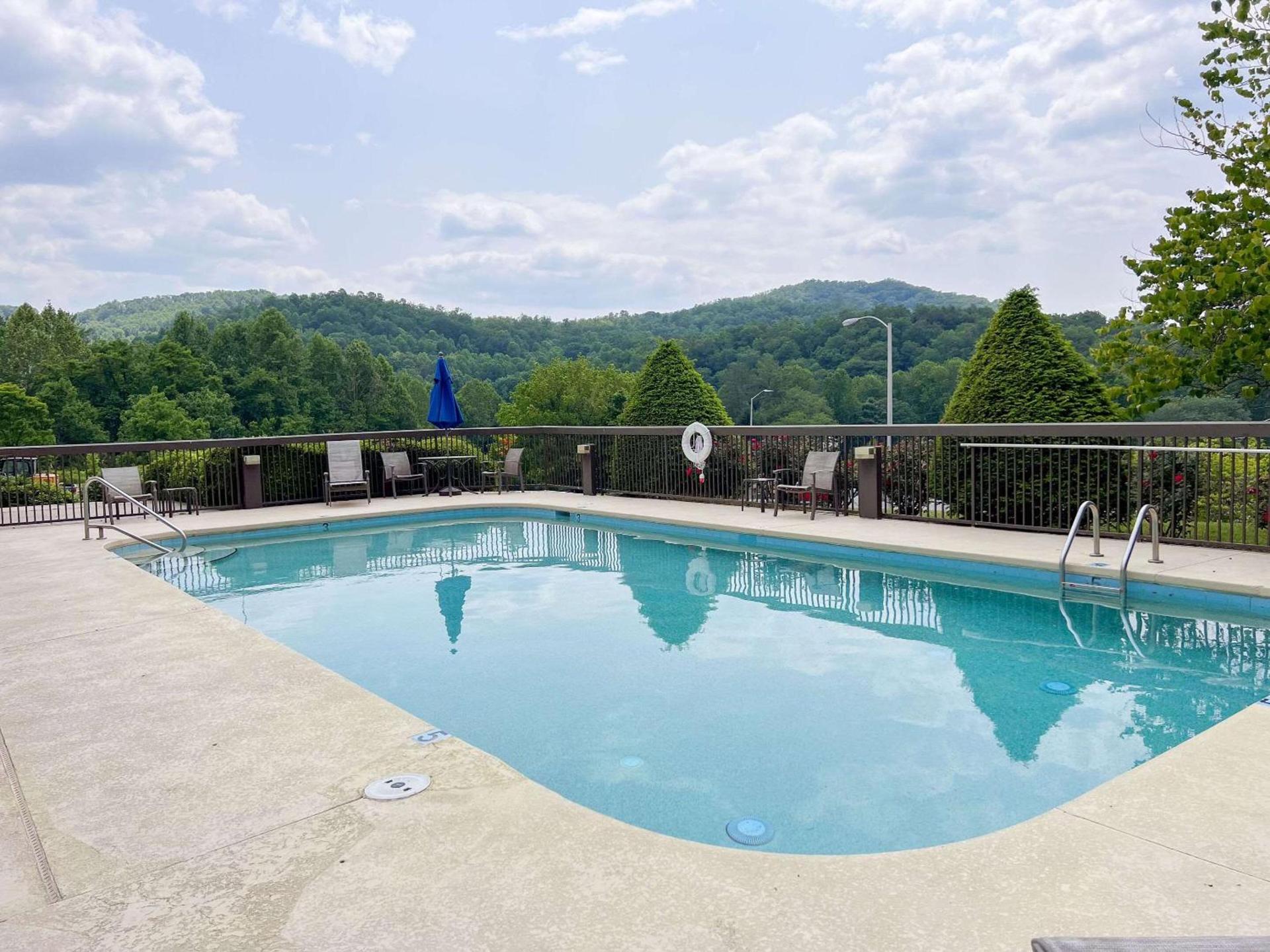 Clarion Pointe Cherokee photo 17