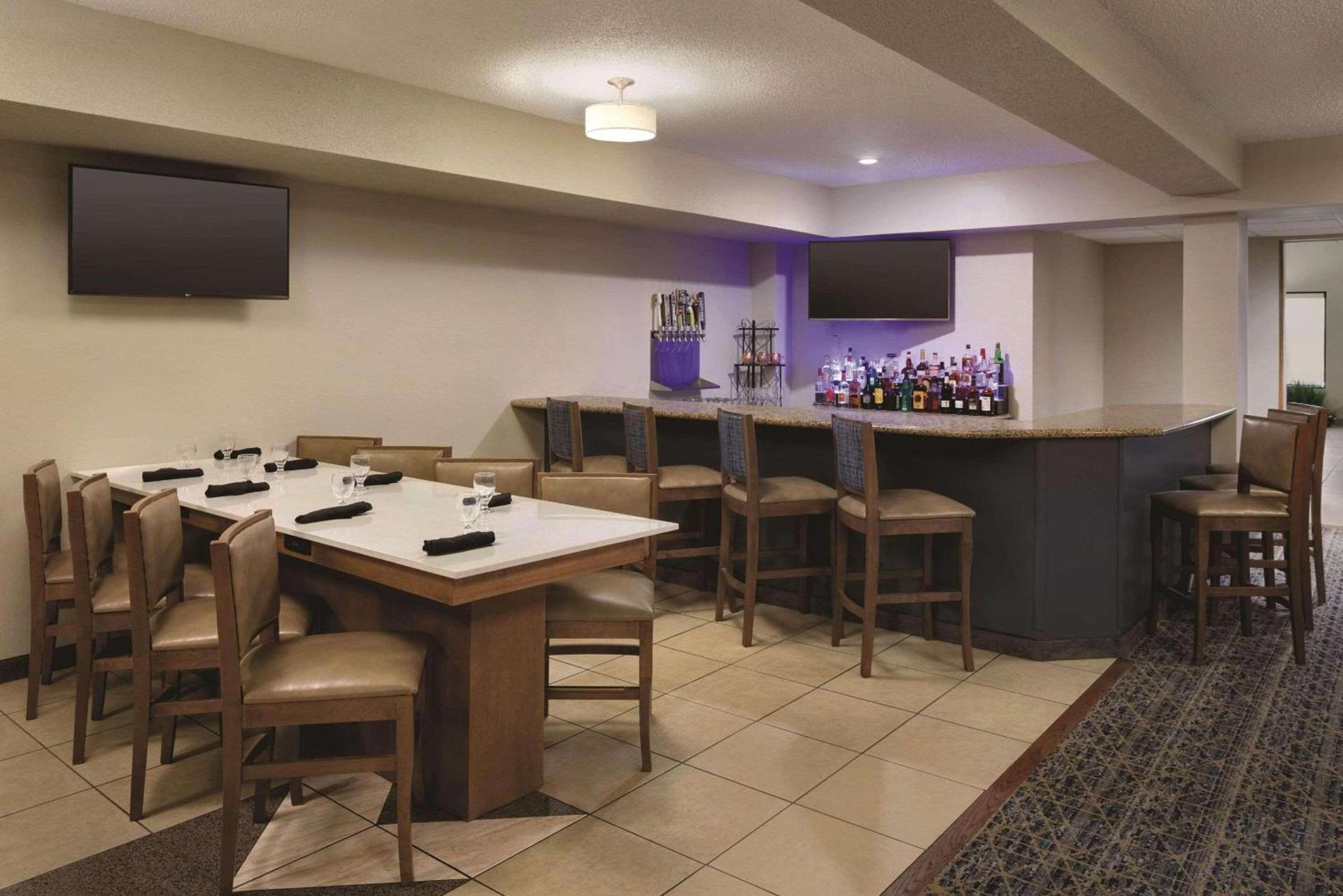 Spark By Hilton Ames photo 19