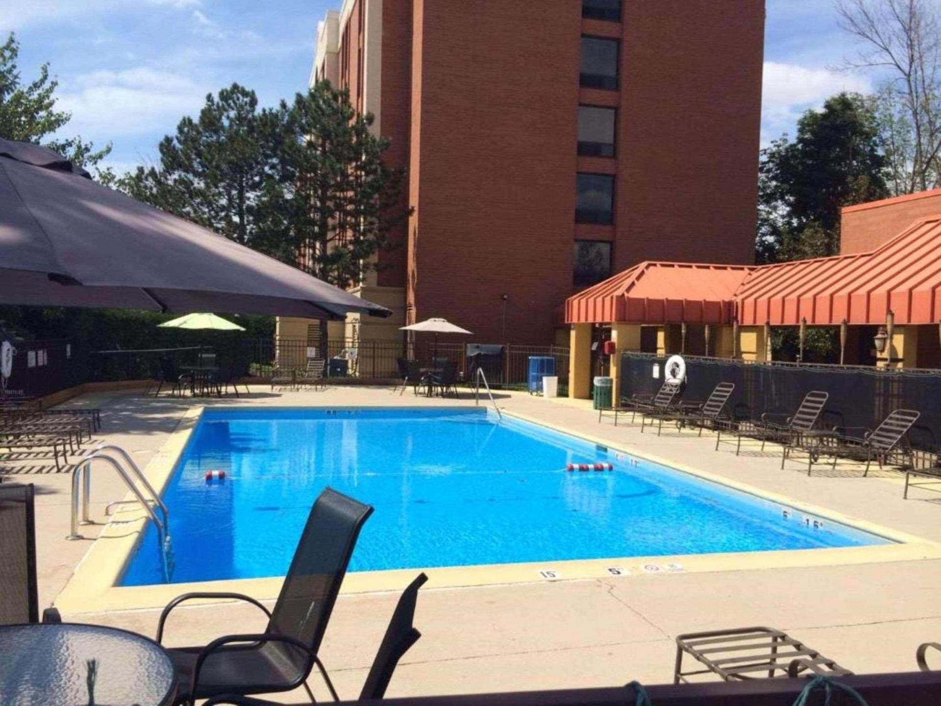 Radisson Hotel Schaumburg photo 9