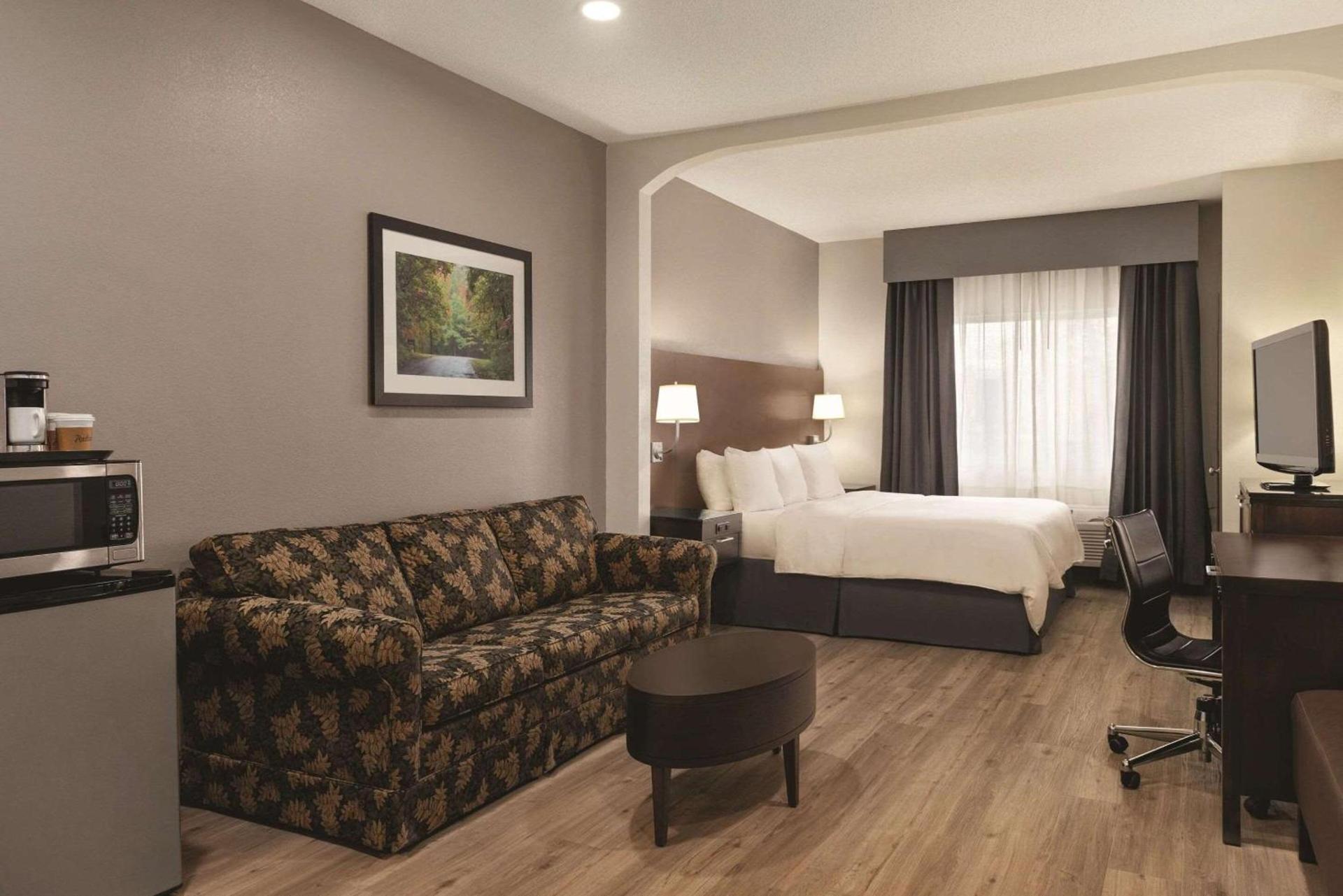 Radisson Hotel & Conference Center Rockford photo 10
