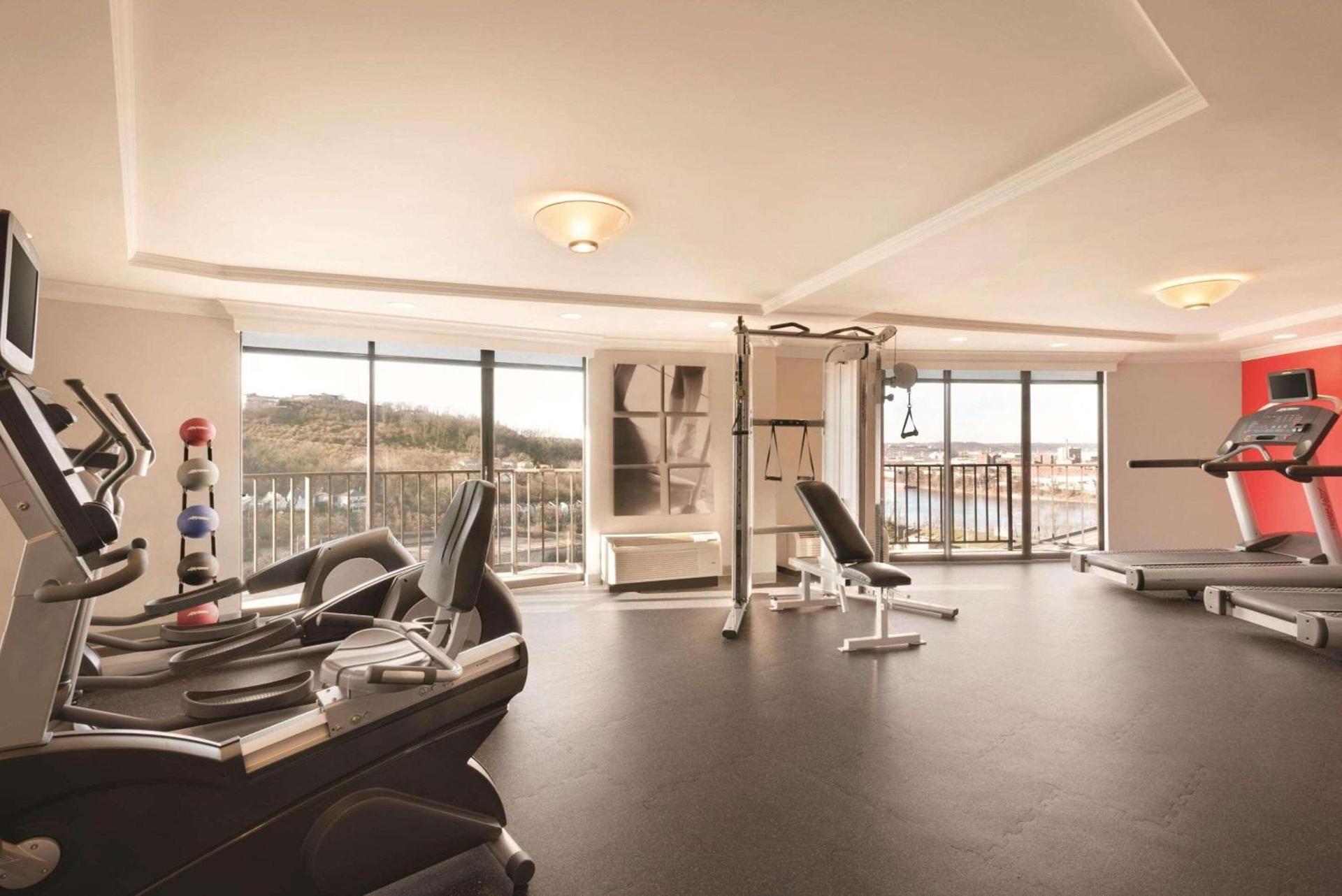 Radisson Hotel Cincinnati Riverfront photo 13