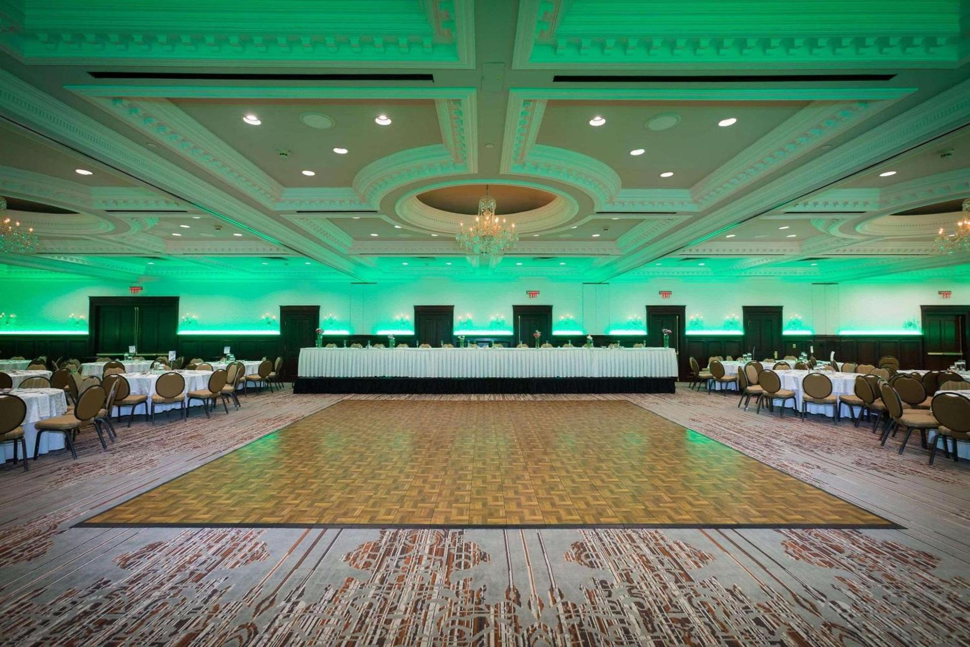 Radisson Hotel Cincinnati Riverfront photo 18