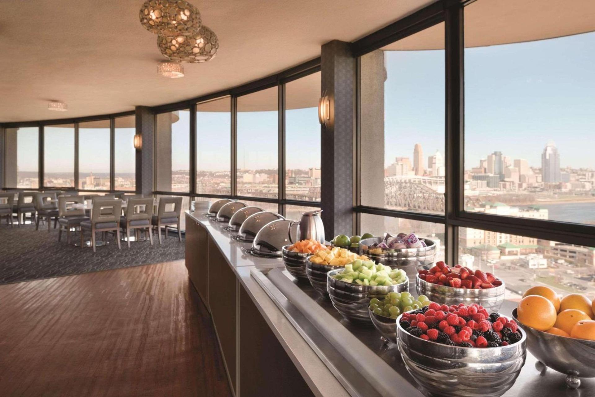 Radisson Hotel Cincinnati Riverfront photo 33