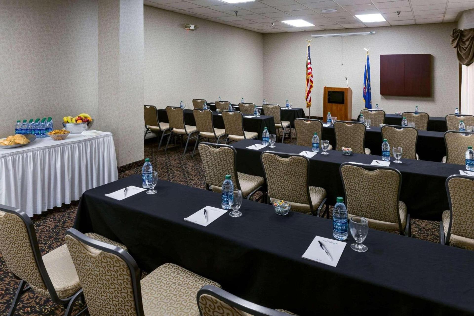Radisson Hotel Bismarck photo 15
