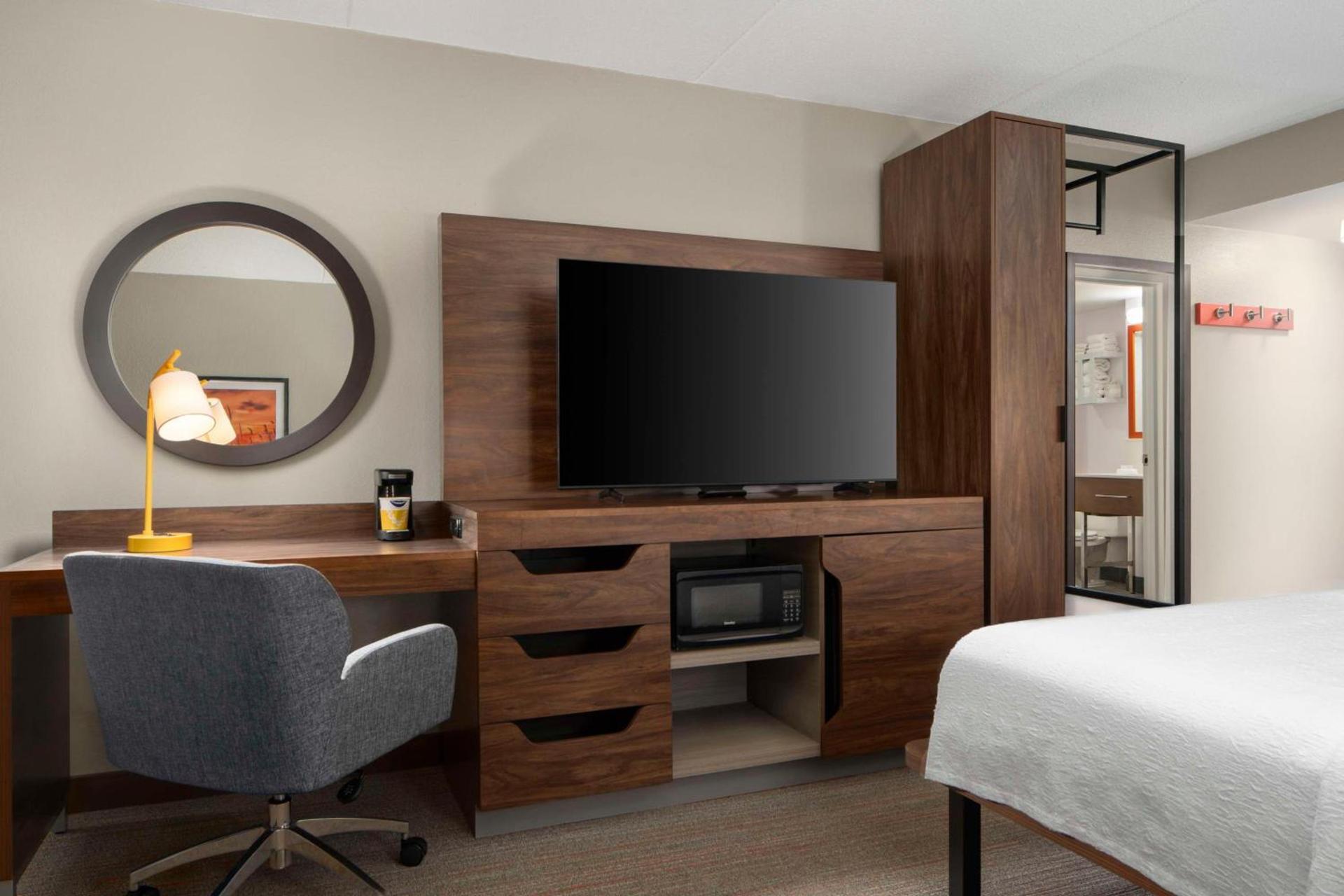 Hampton Inn Norfolk/Virginia Beach photo 35